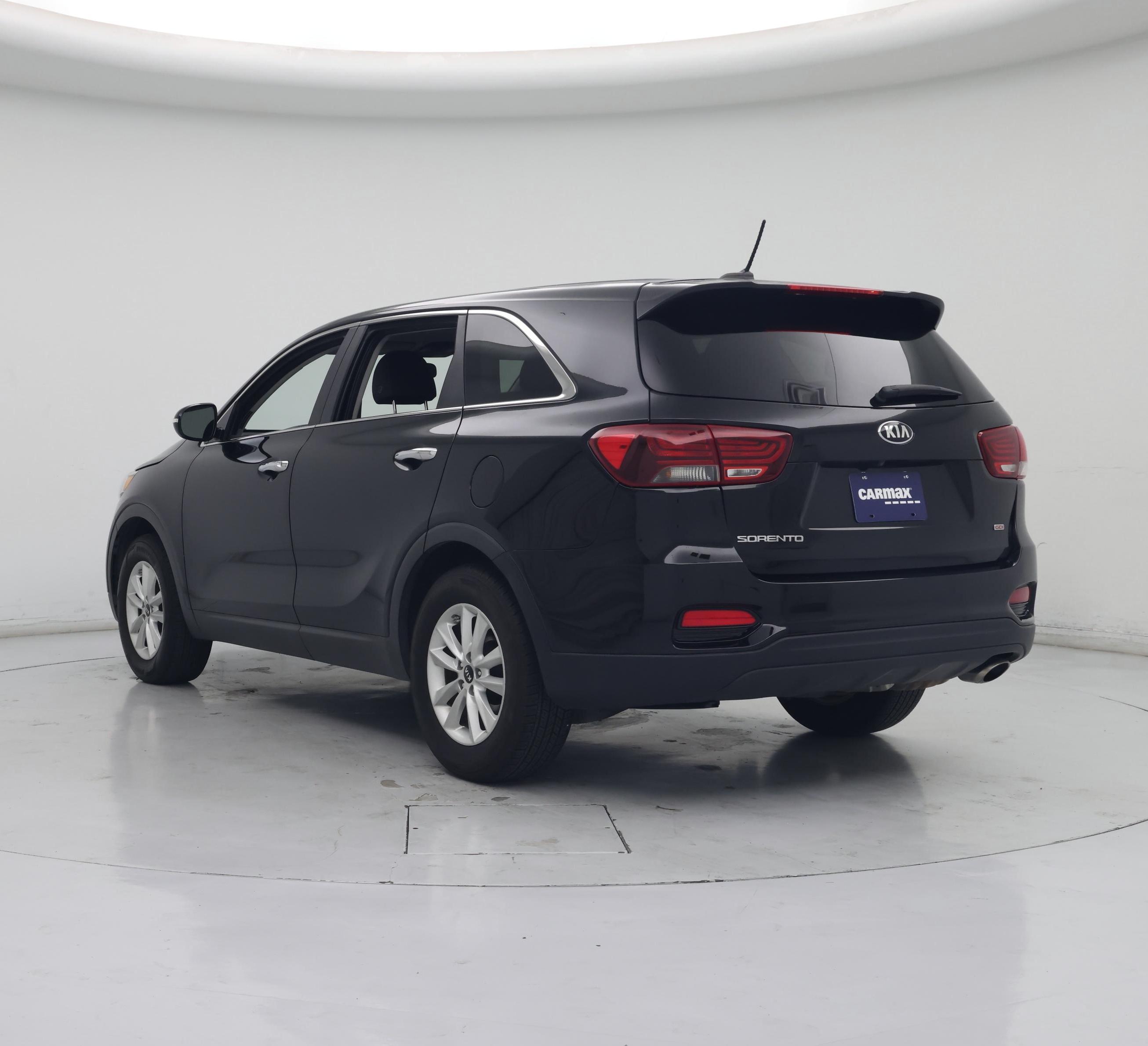 Thumbnail: 2019 Kia Sorento - 2