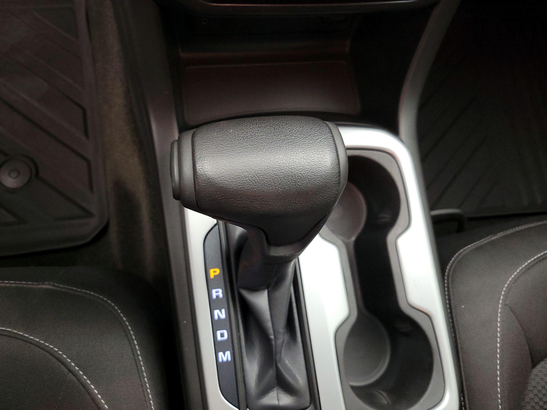 Thumbnail: 2015 Chevrolet Colorado - 17