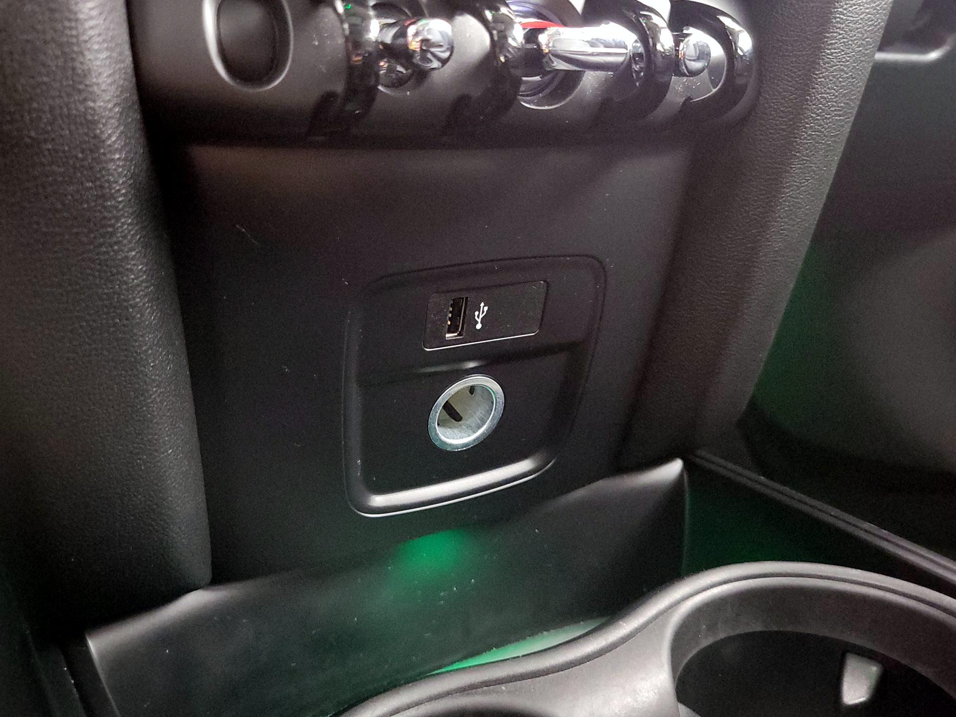 Thumbnail: 2020 MINI Cooper Countryman - 18