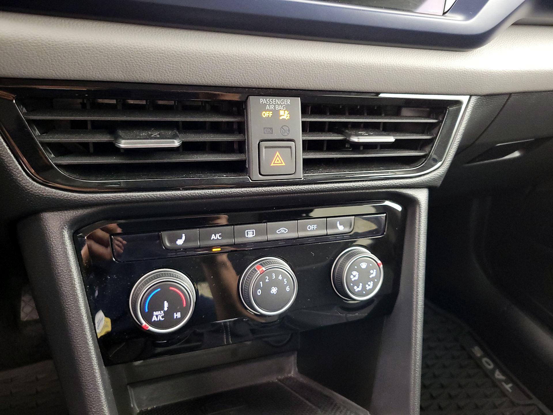 Thumbnail: 2023 Volkswagen Taos - 16