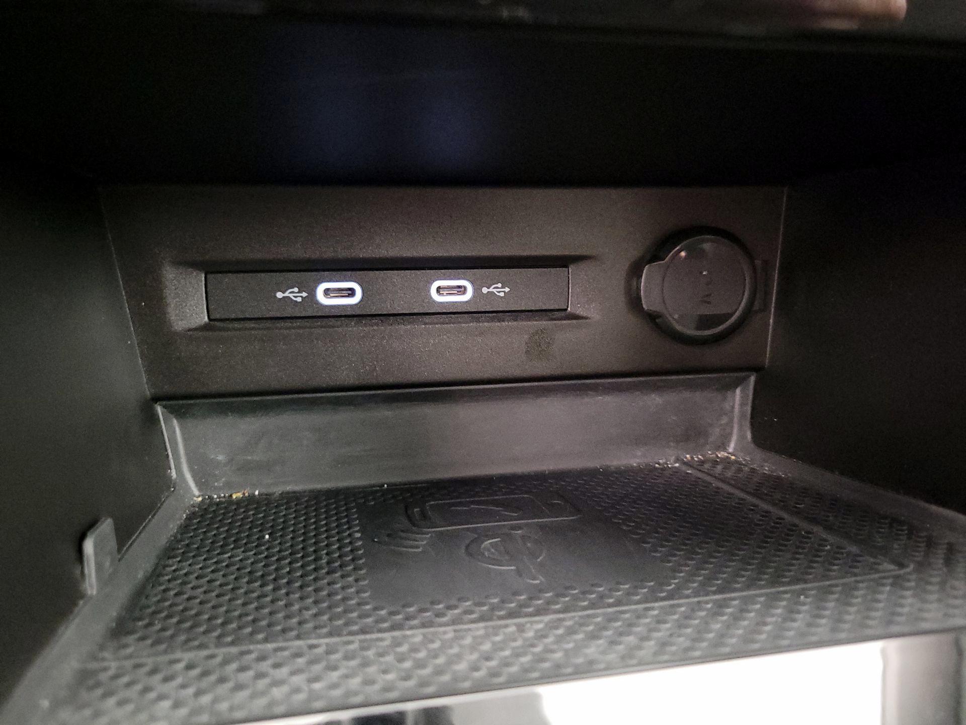 Thumbnail: 2023 Volkswagen Taos - 18