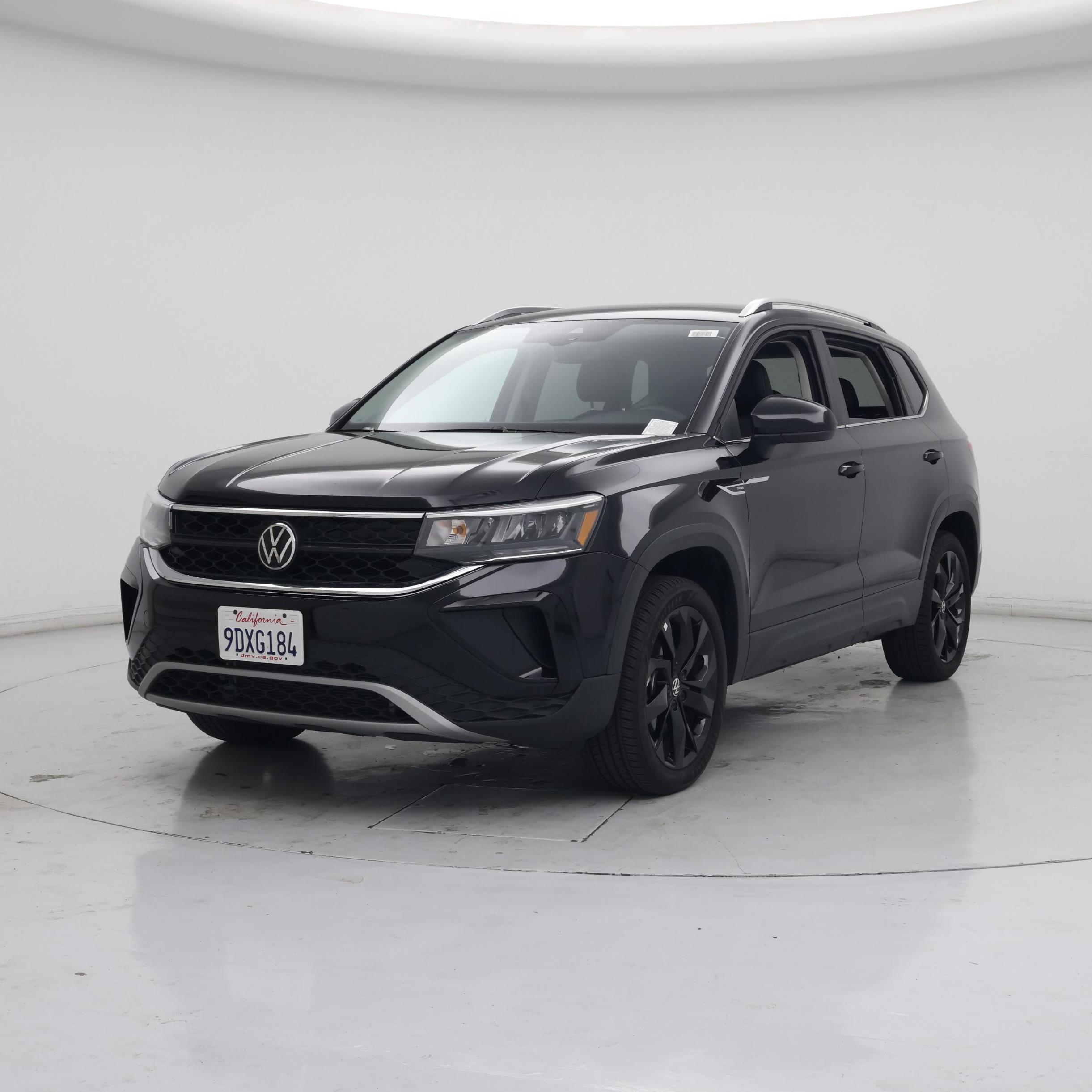 Thumbnail: 2023 Volkswagen Taos - 4