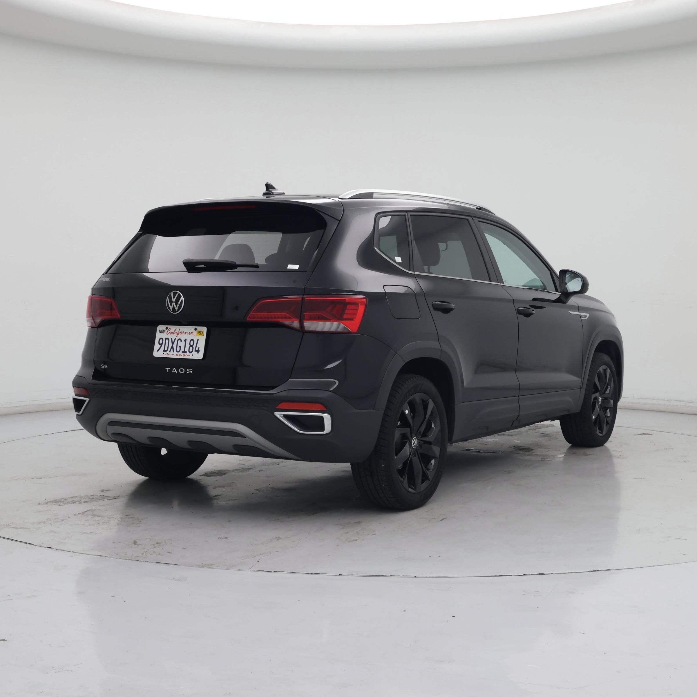 Thumbnail: 2023 Volkswagen Taos - 8