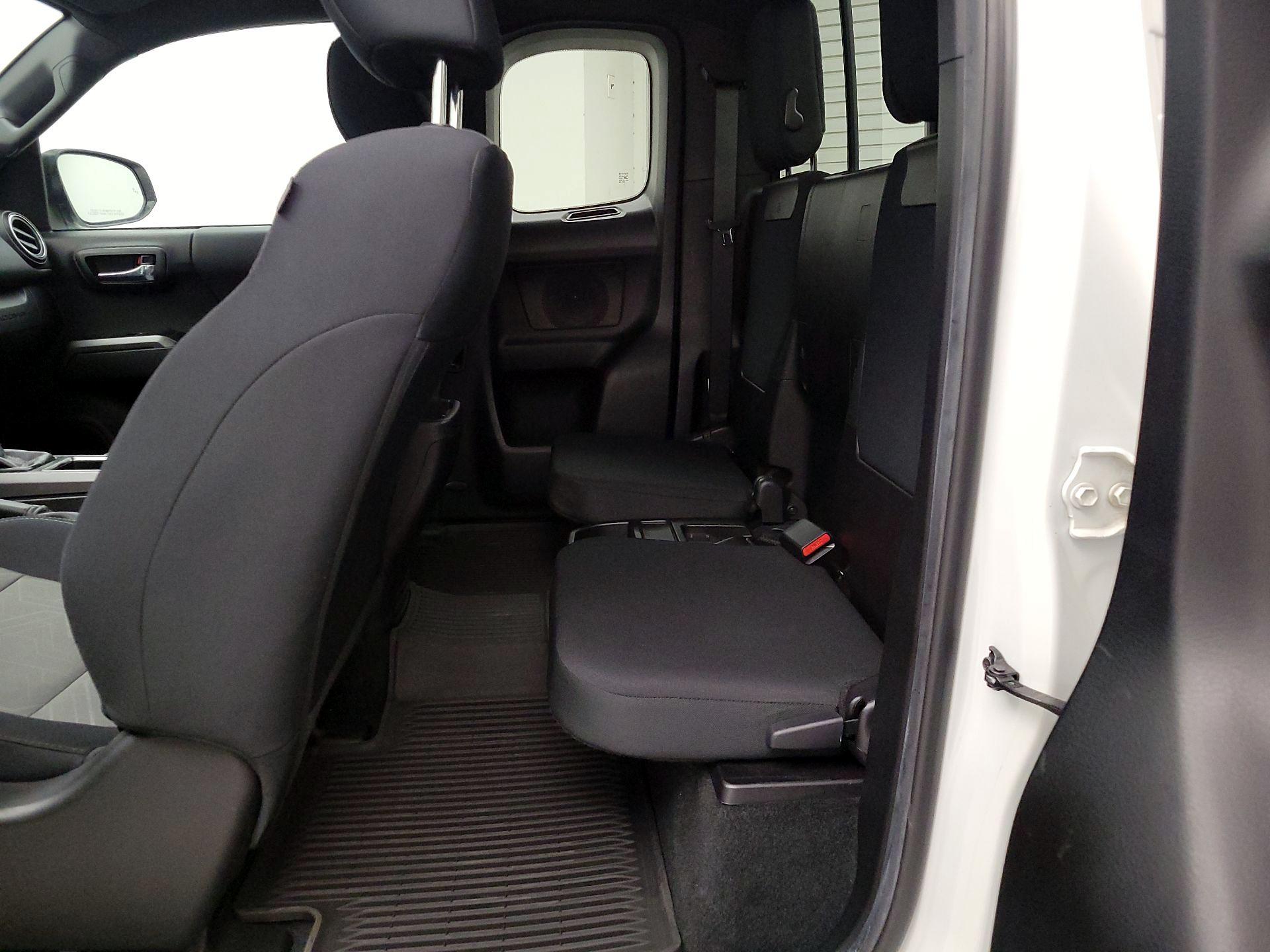 Thumbnail: 2023 Toyota Tacoma - 19