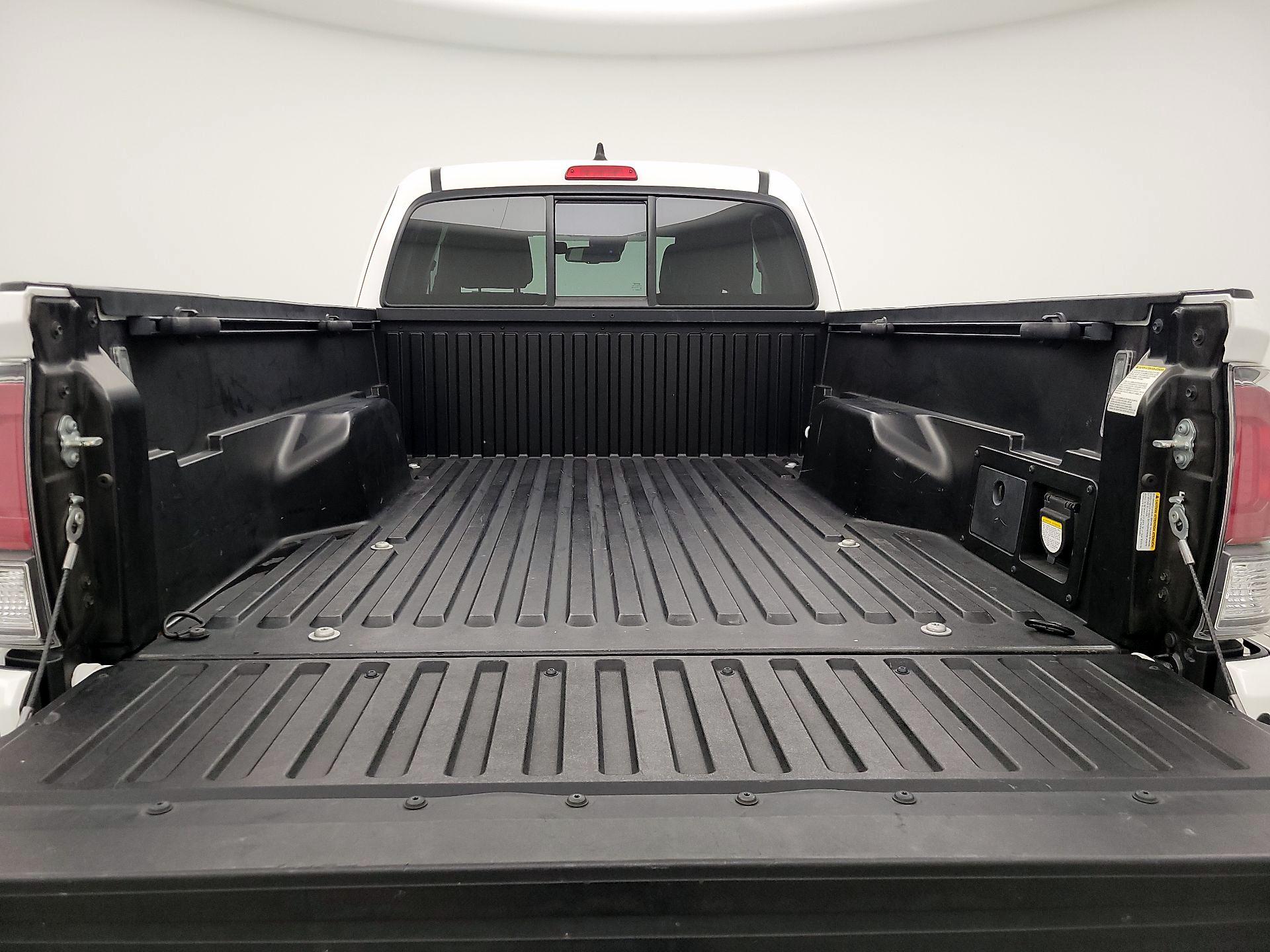 Thumbnail: 2023 Toyota Tacoma - 20