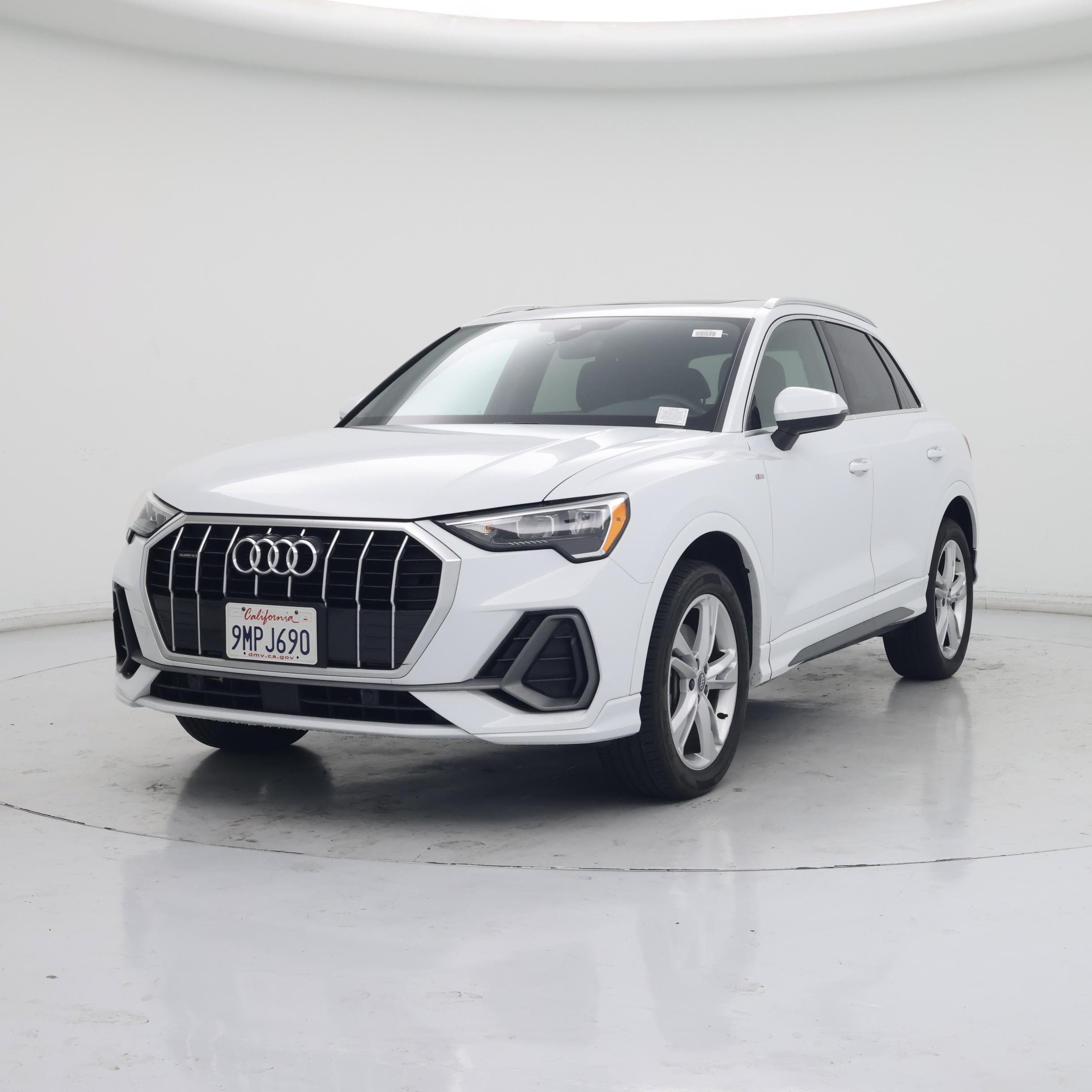 Thumbnail: 2020 Audi Q3 - 4