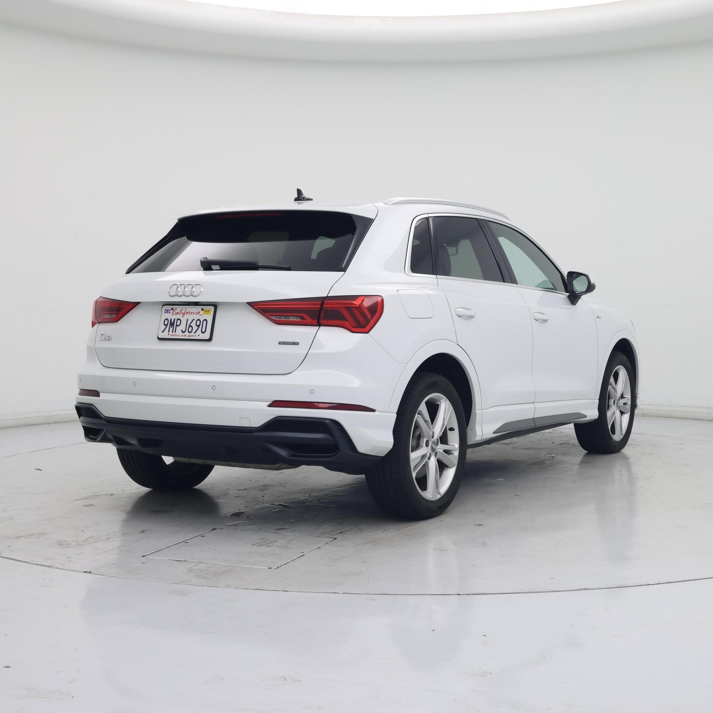 Thumbnail: 2020 Audi Q3 - 8