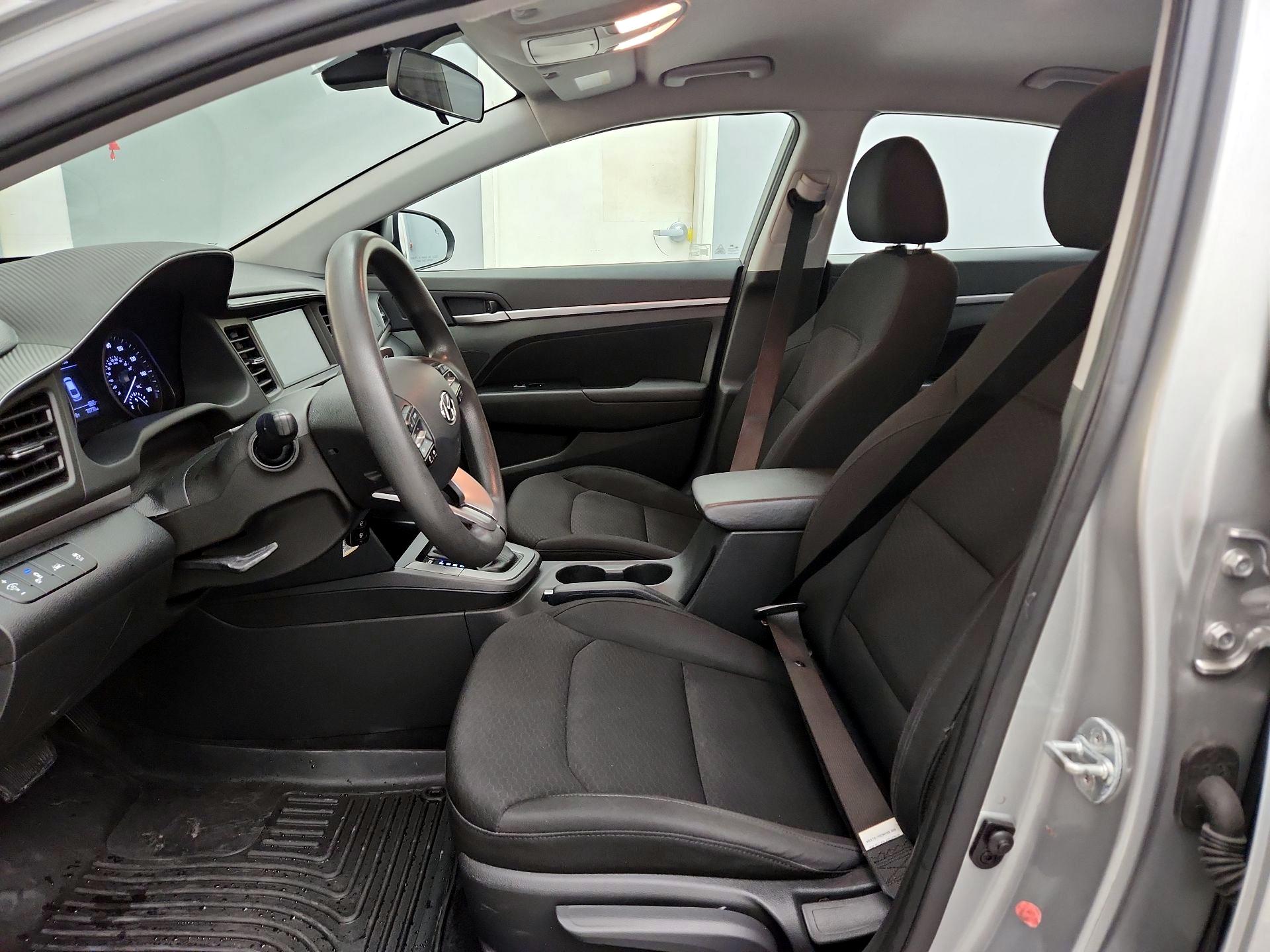 Thumbnail: 2020 Hyundai Elantra - 11