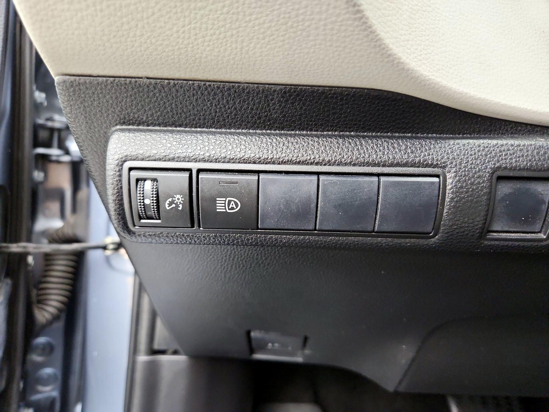 Thumbnail: 2020 Toyota Corolla - 13