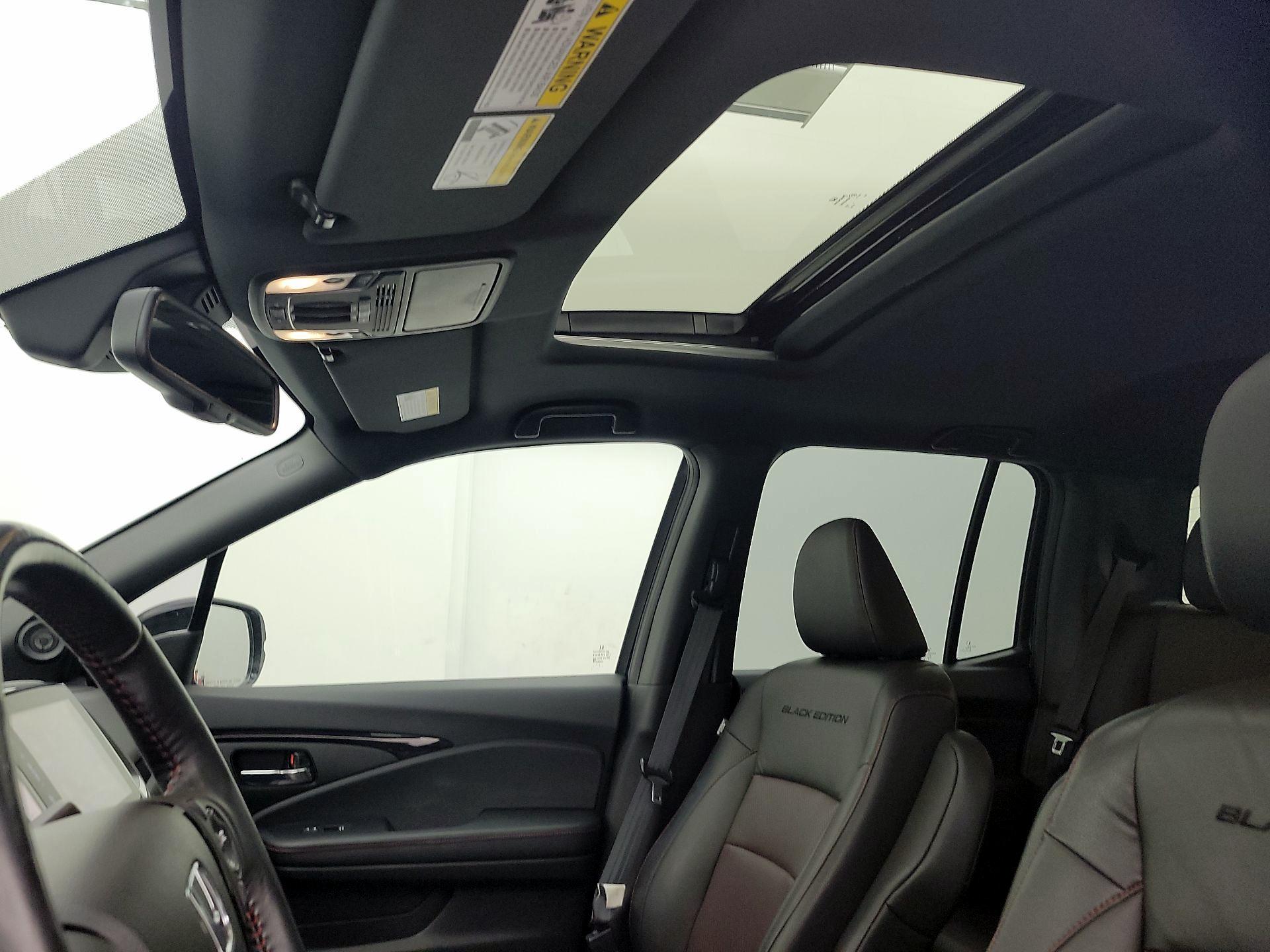 Thumbnail: 2017 Honda Ridgeline - 19