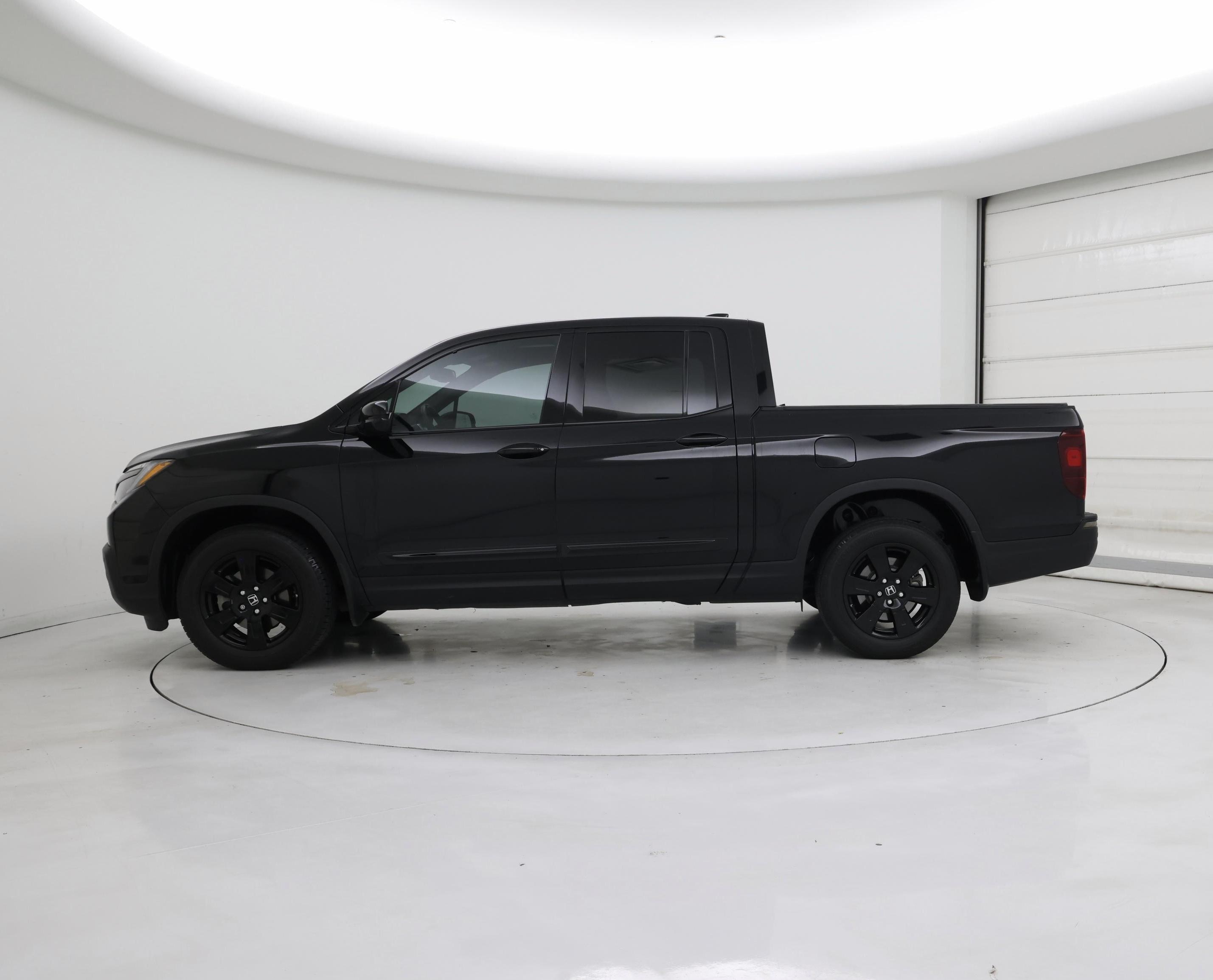 Thumbnail: 2017 Honda Ridgeline - 3