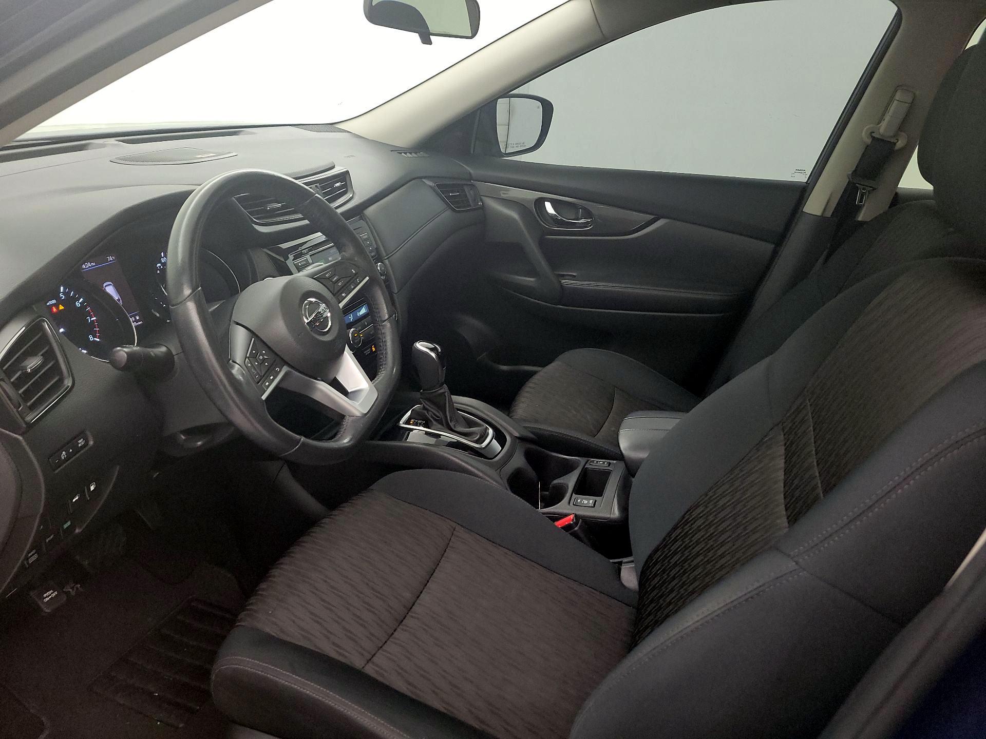 Thumbnail: 2018 Nissan Rogue - 11