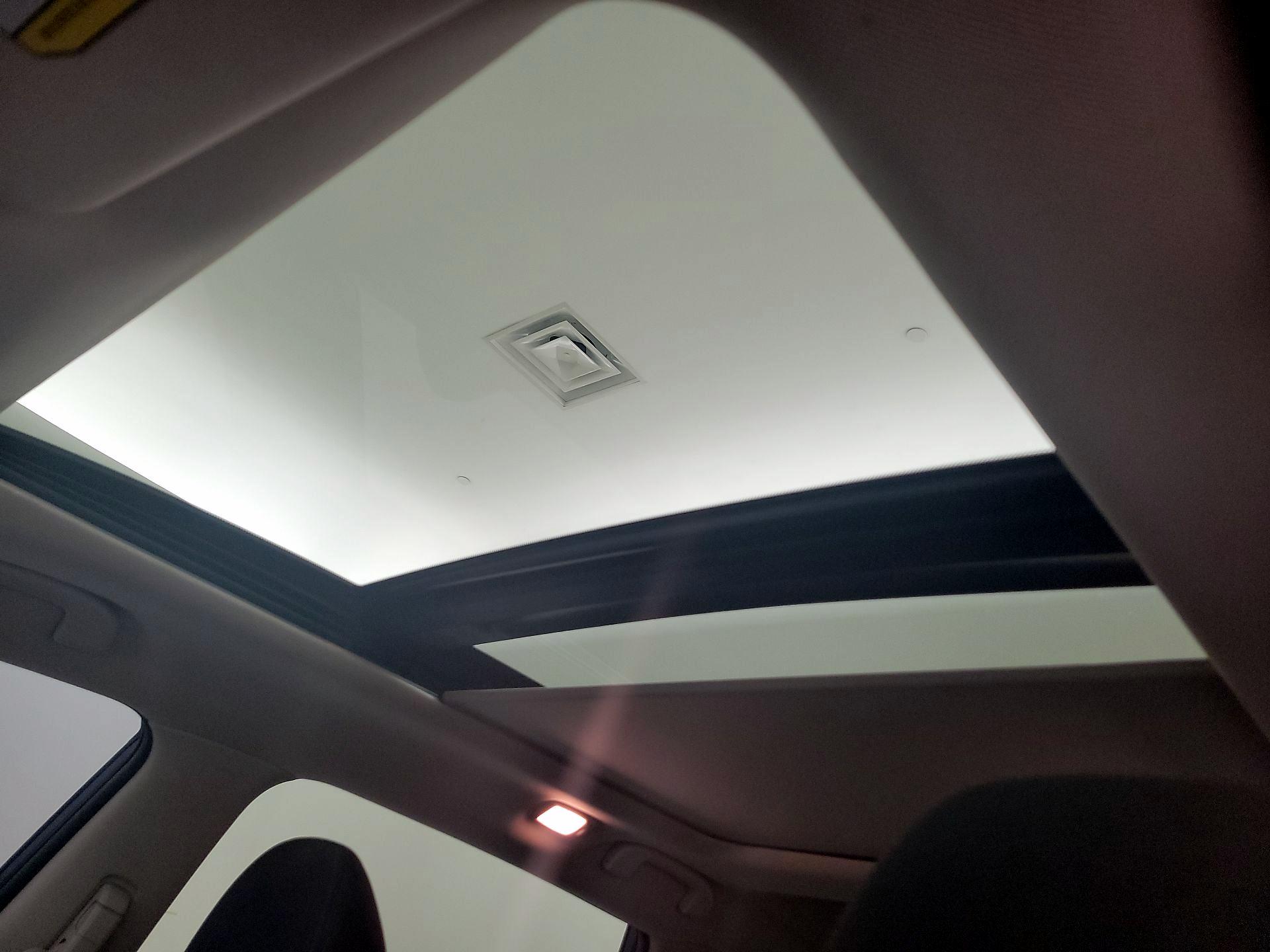 Thumbnail: 2018 Nissan Rogue - 20