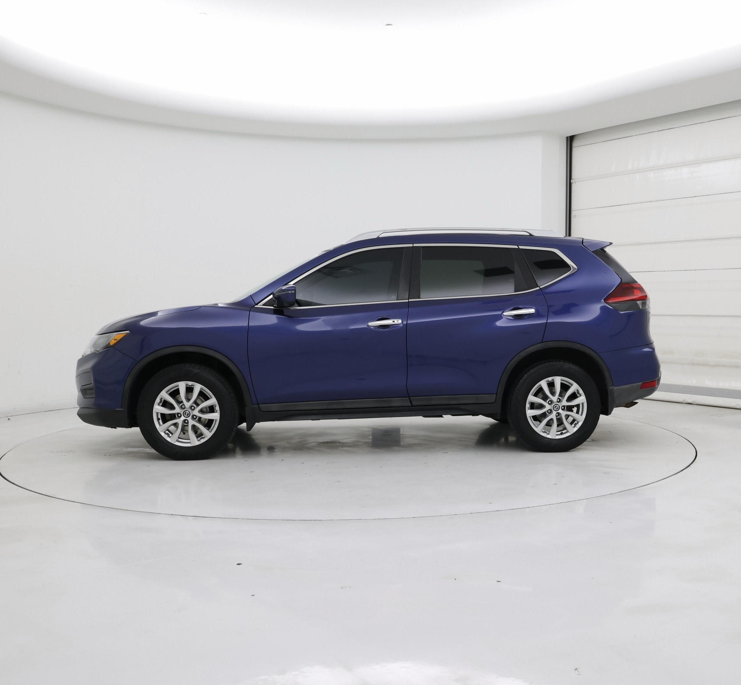 Thumbnail: 2018 Nissan Rogue - 3