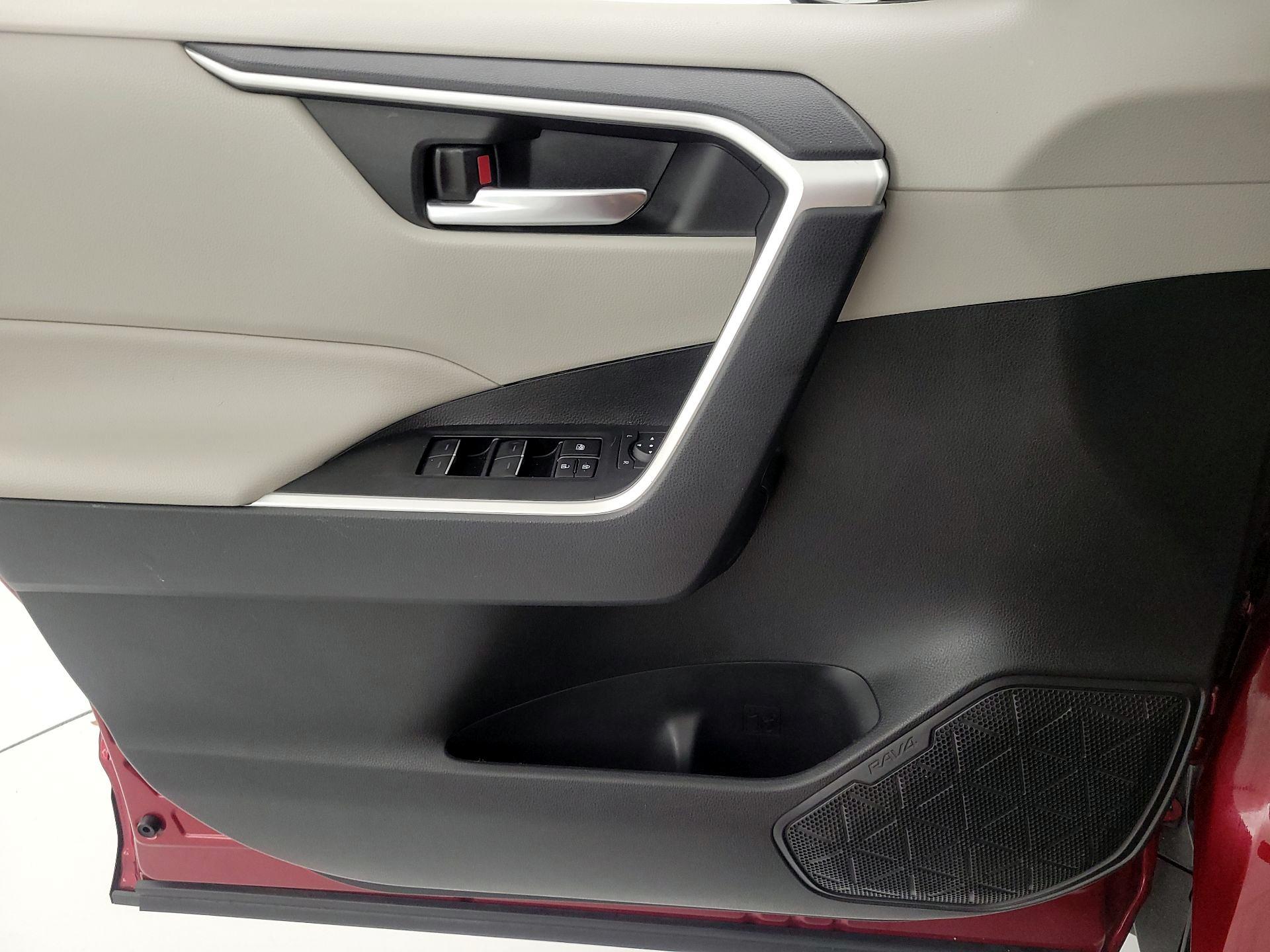 Thumbnail: 2024 Toyota RAV4 - 12