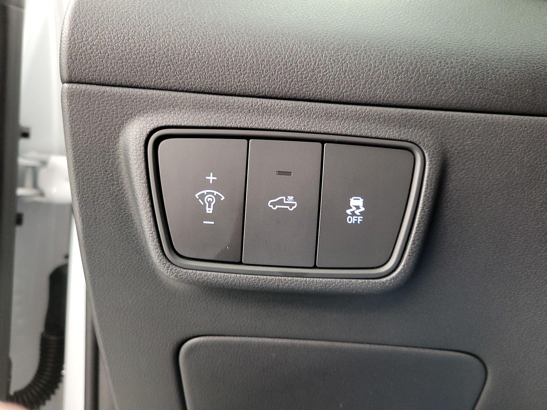 Thumbnail: 2022 Hyundai Santa Cruz - 13