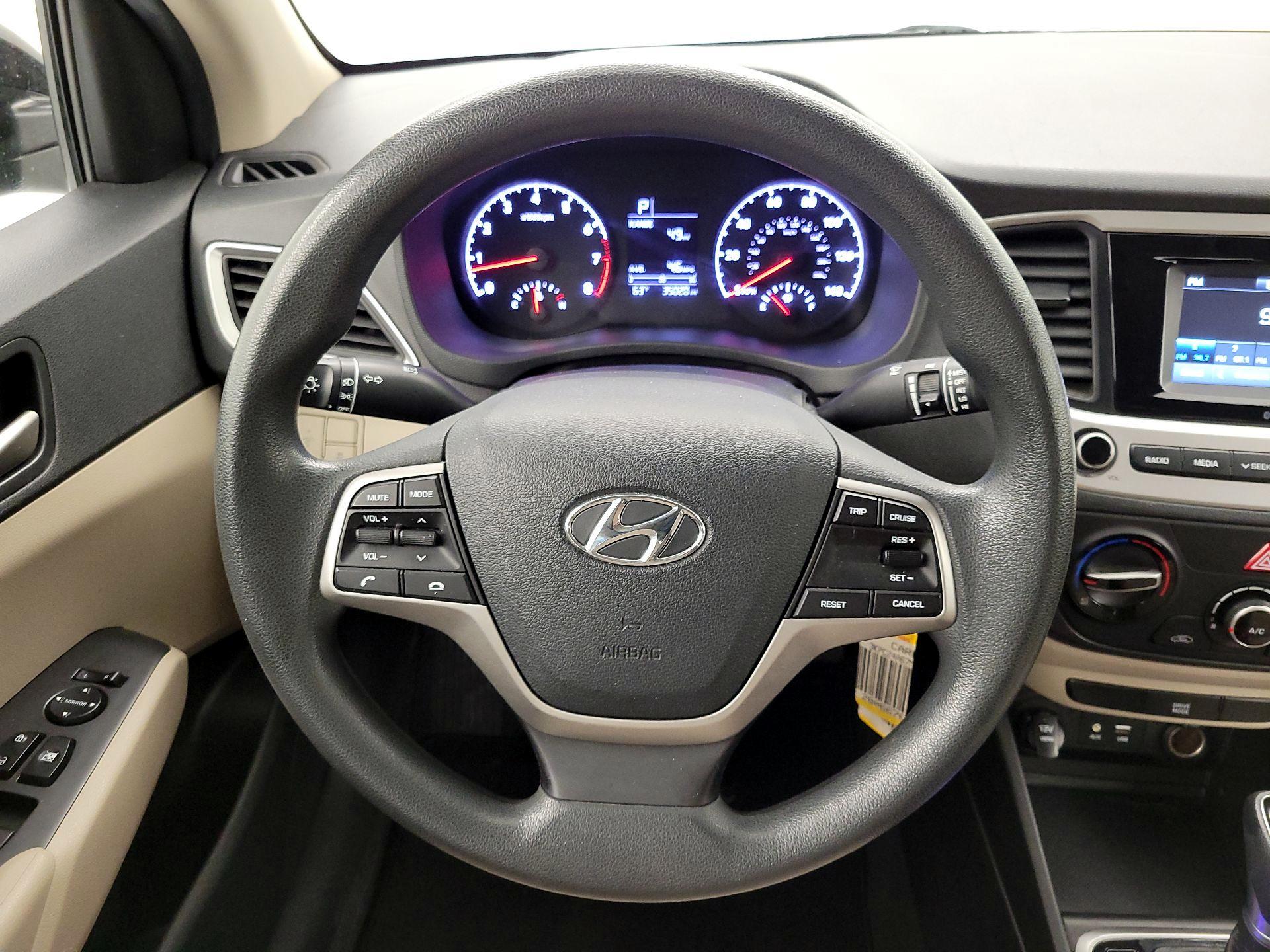 Thumbnail: 2021 Hyundai Accent - 10