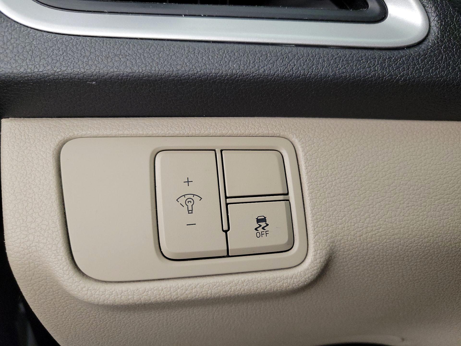 Thumbnail: 2021 Hyundai Accent - 13