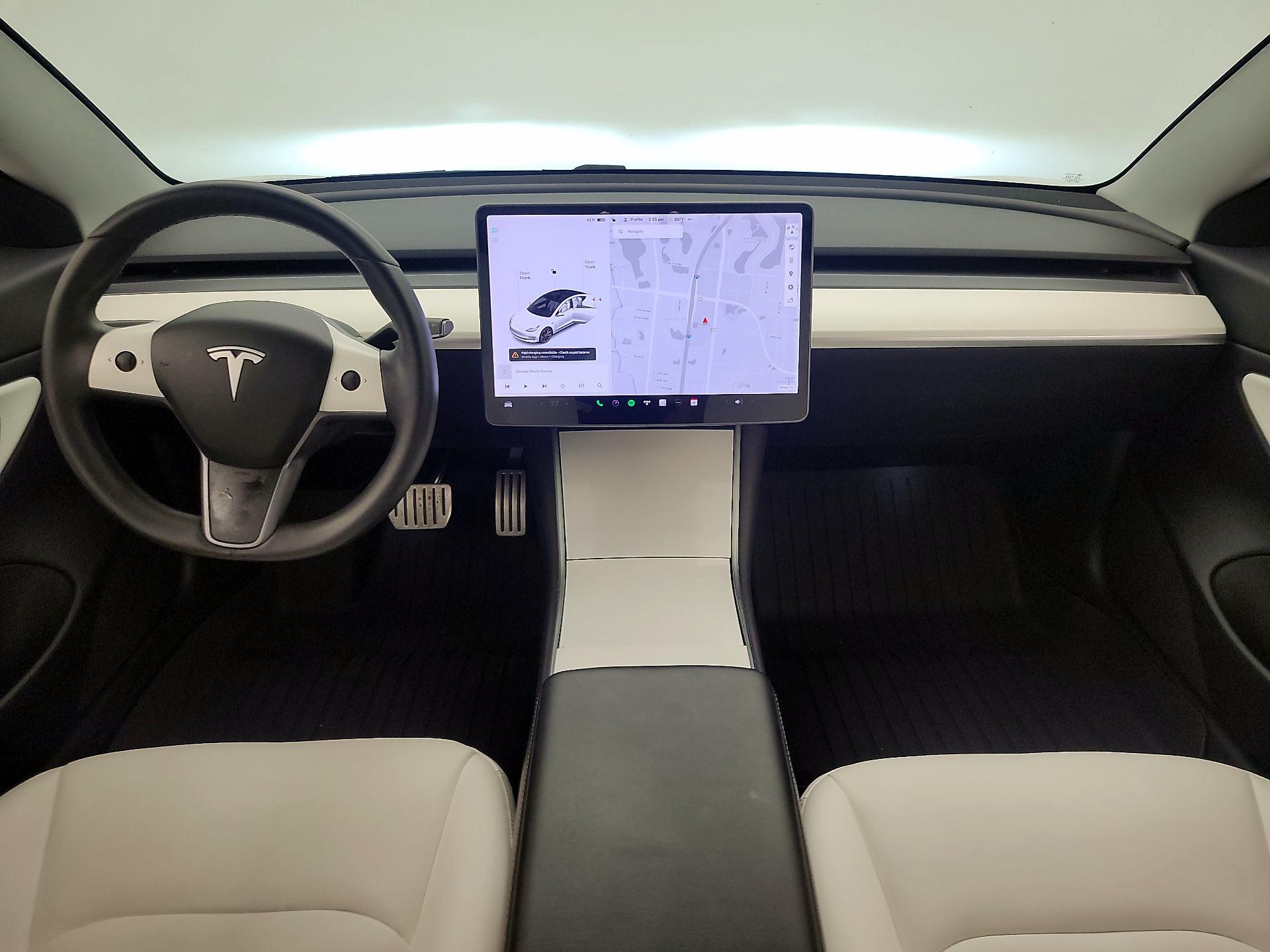 Thumbnail: 2020 Tesla Model 3 - 9