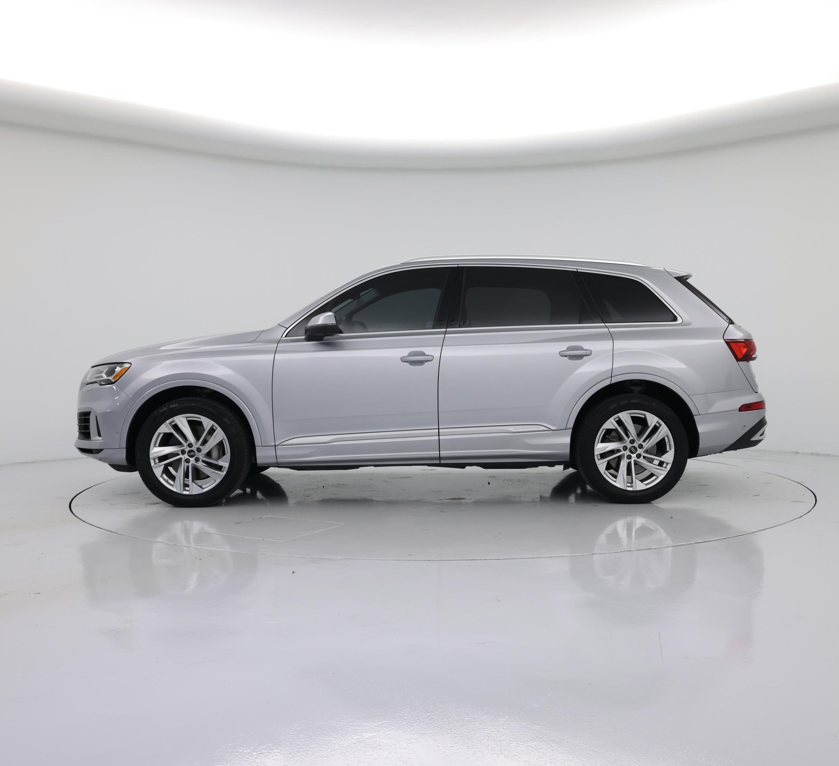 Thumbnail: 2022 Audi Q7 - 3