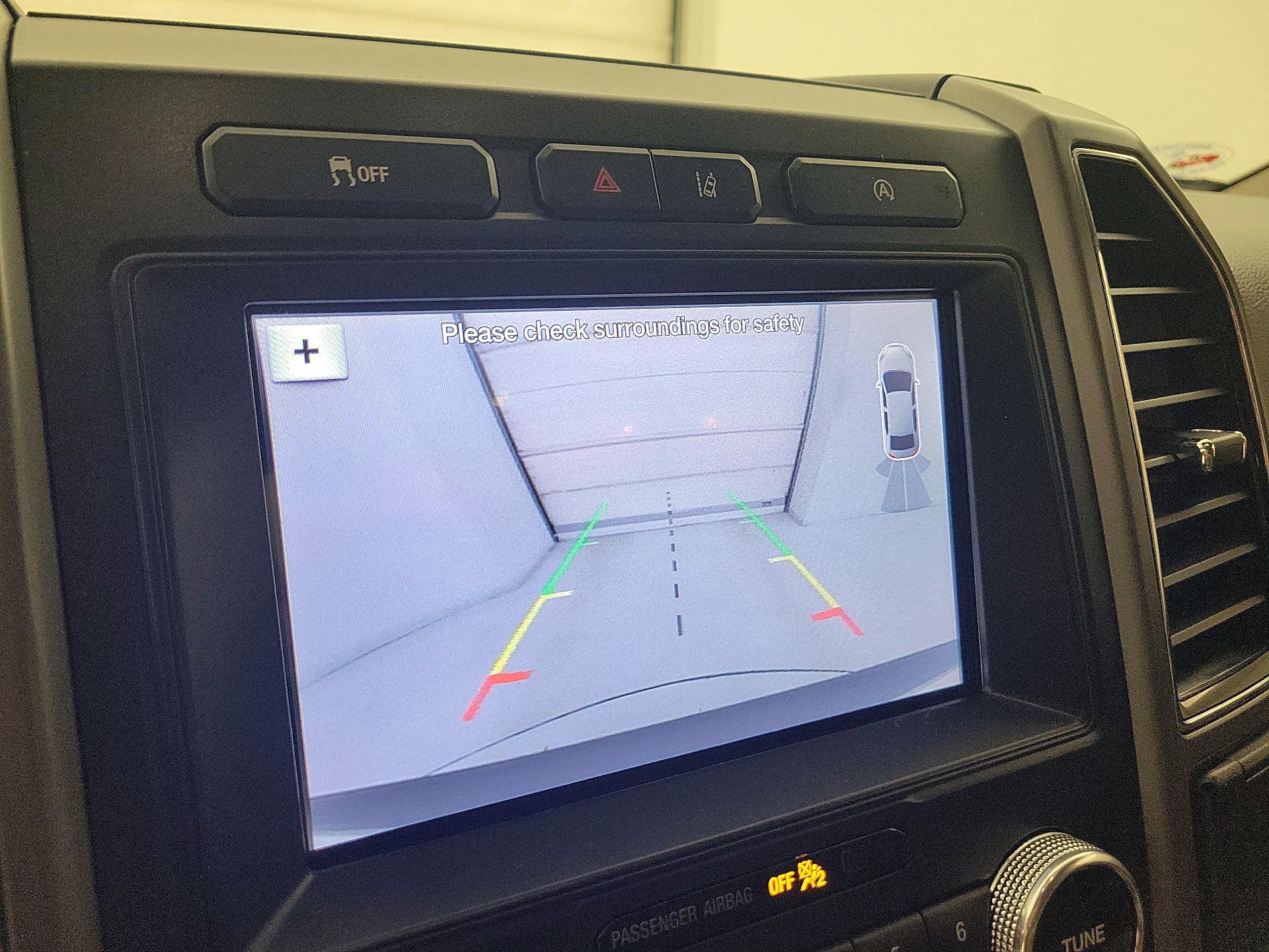 Thumbnail: 2019 Ford Expedition - 15