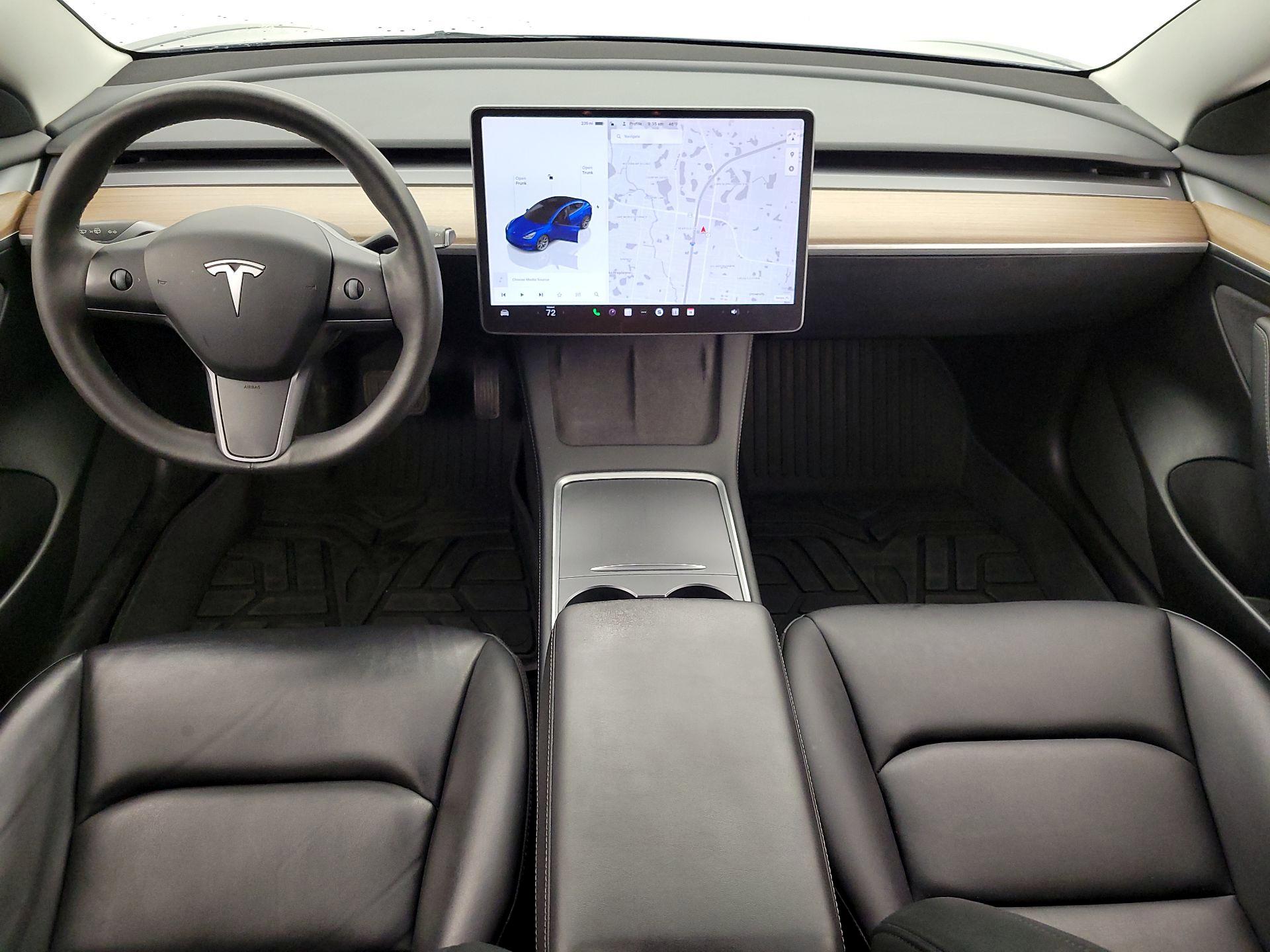 Thumbnail: 2023 Tesla Model 3 - 9