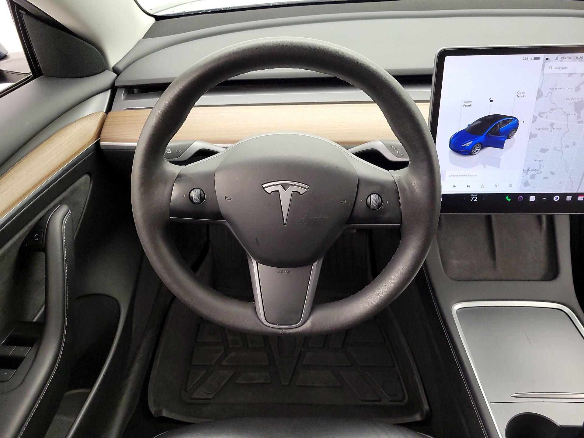 Thumbnail: 2023 Tesla Model 3 - 10