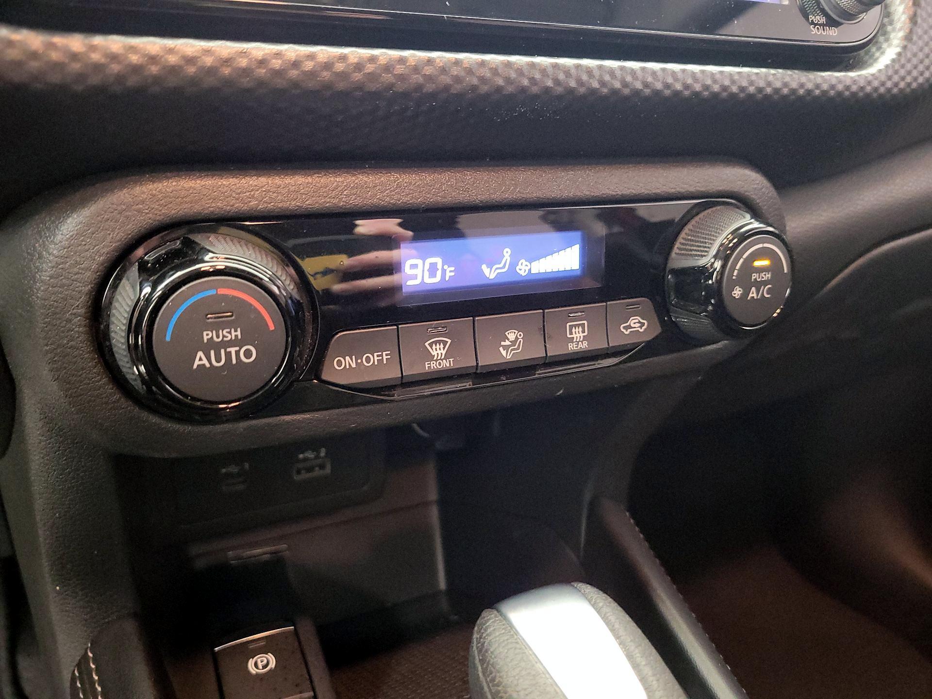 Thumbnail: 2021 Nissan Kicks - 16