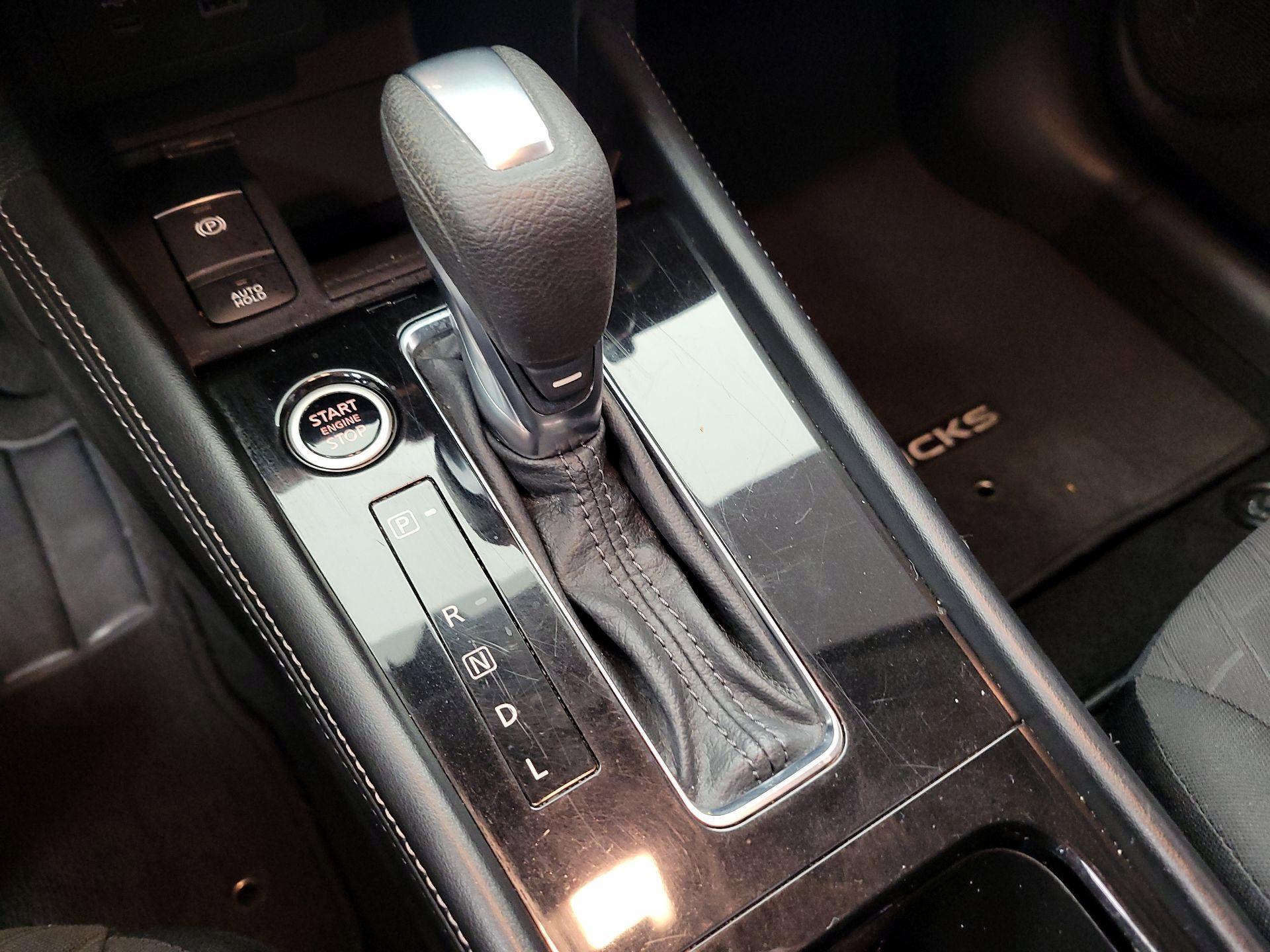 Thumbnail: 2021 Nissan Kicks - 17