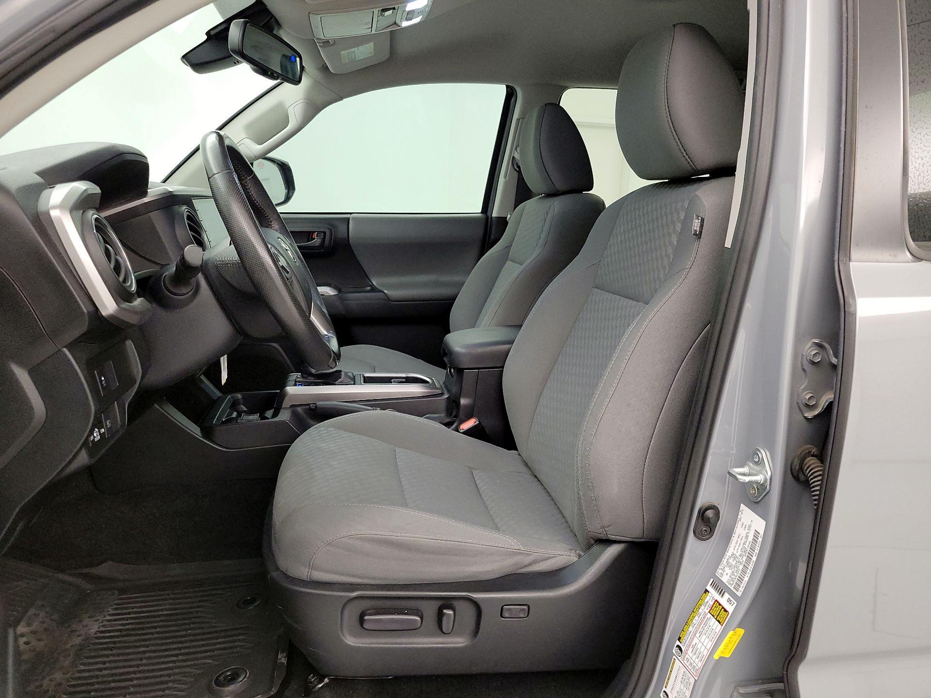 Thumbnail: 2021 Toyota Tacoma - 11