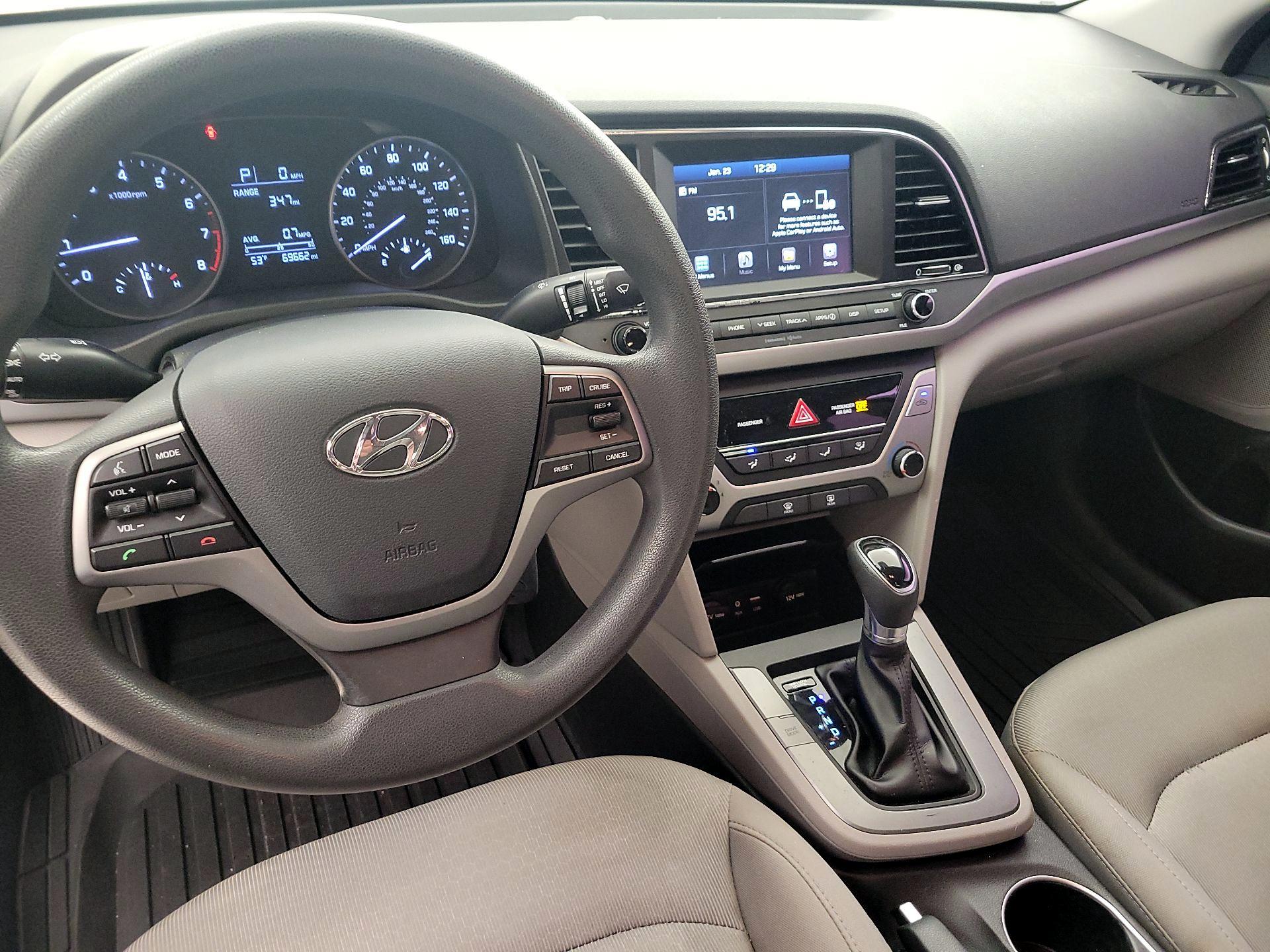 Thumbnail: 2017 Hyundai Elantra - 9