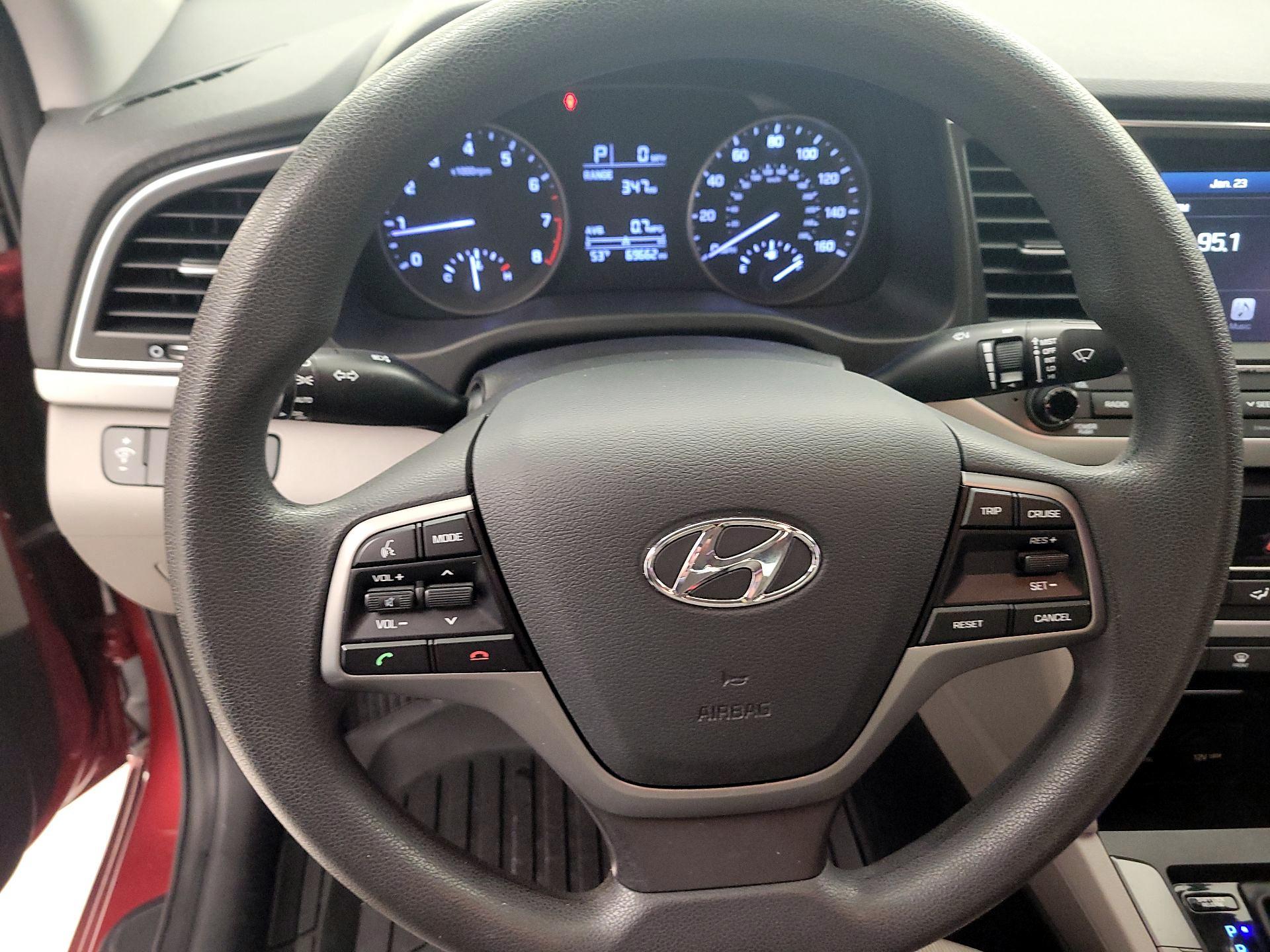 Thumbnail: 2017 Hyundai Elantra - 10