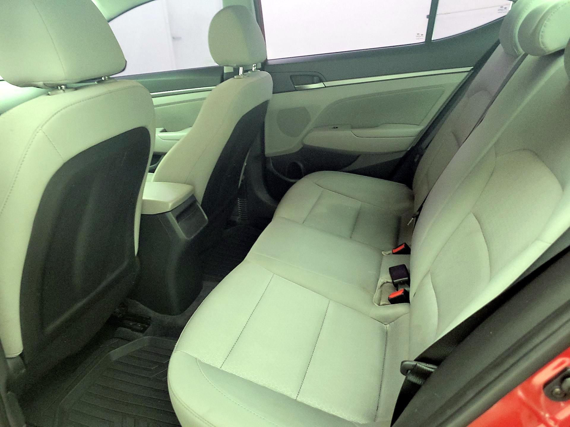 Thumbnail: 2017 Hyundai Elantra - 19