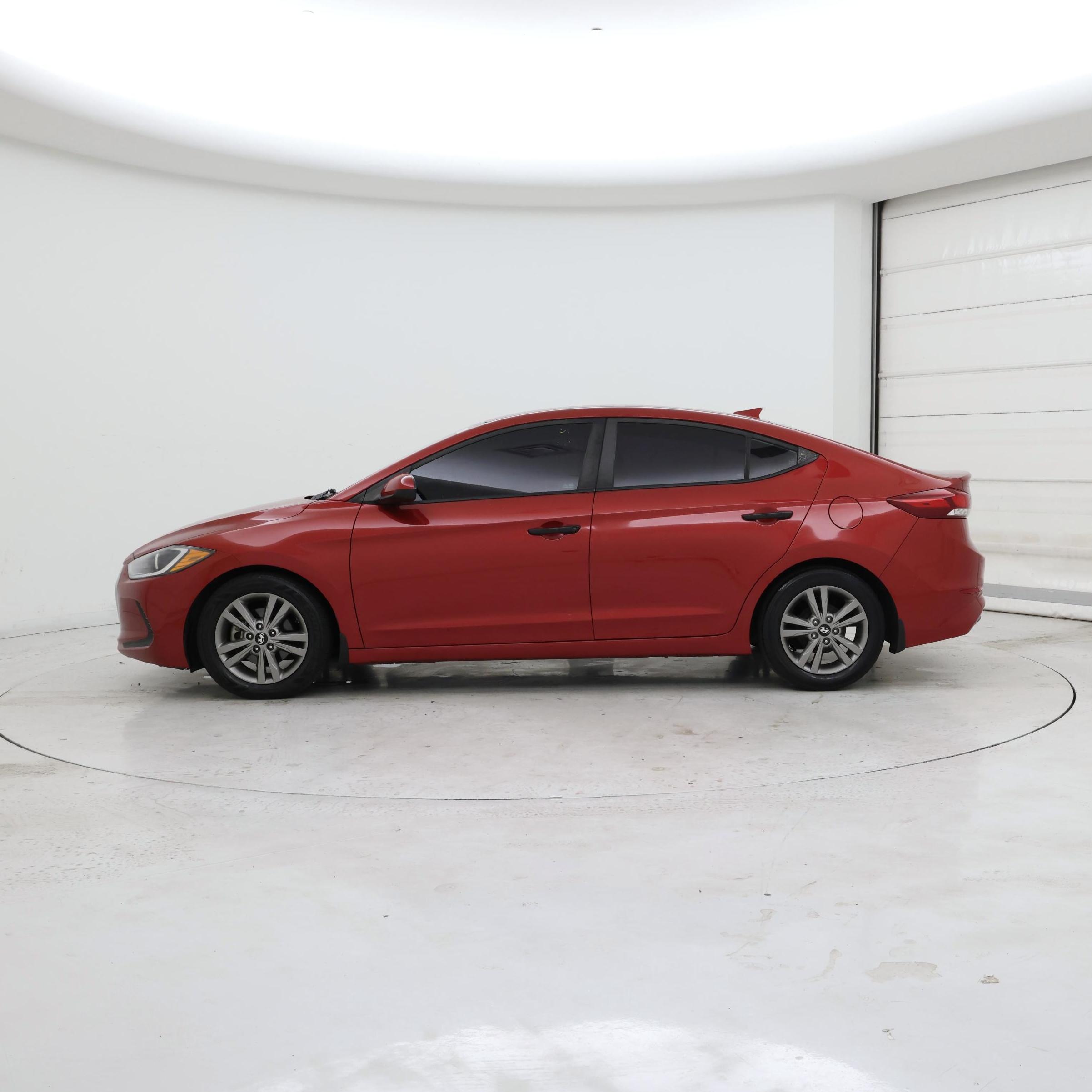 Thumbnail: 2017 Hyundai Elantra - 3