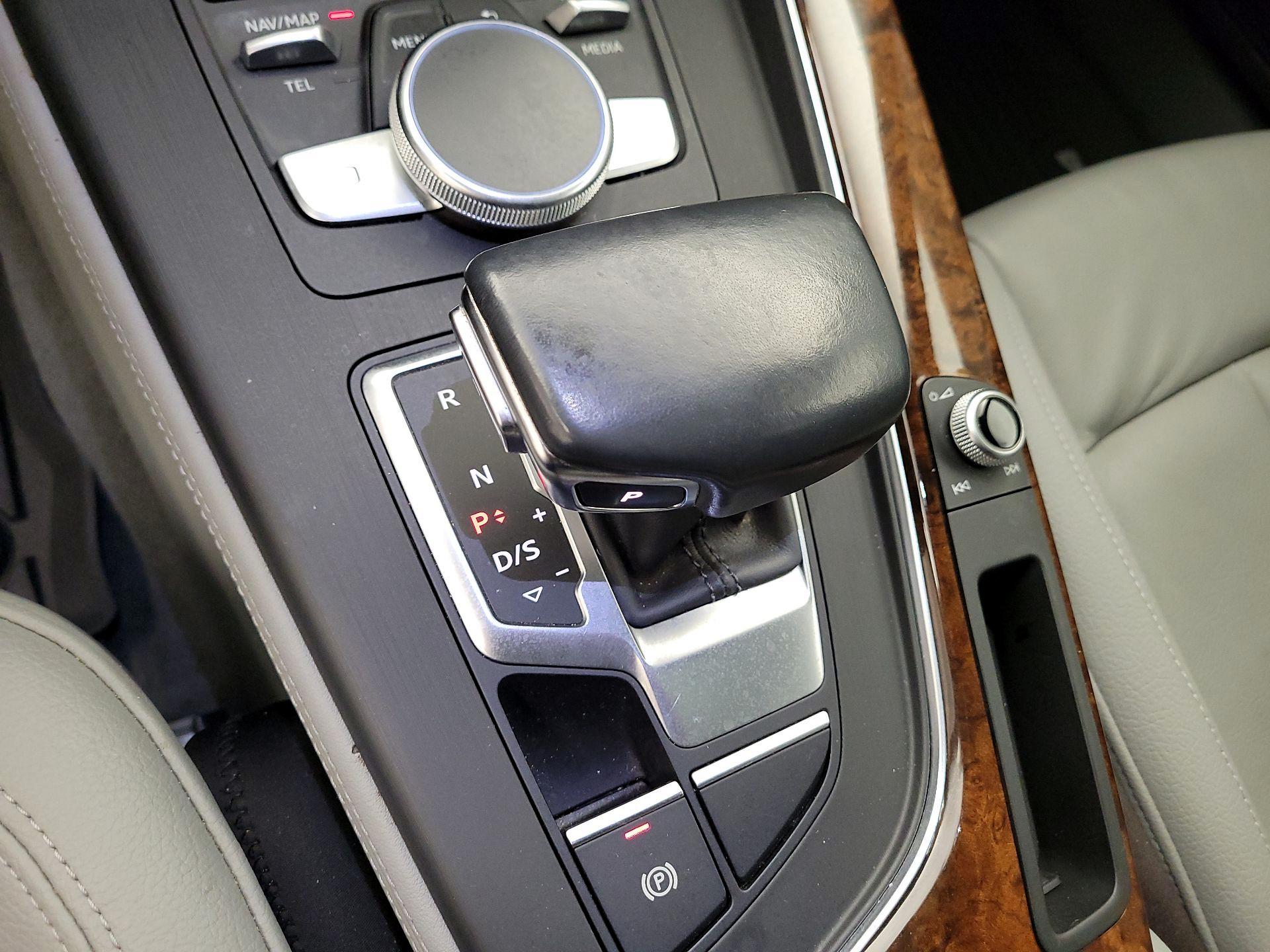 Thumbnail: 2018 Audi A4 - 17