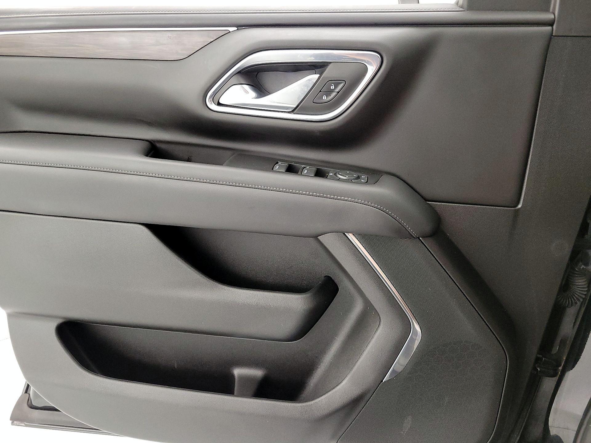 Thumbnail: 2023 Chevrolet Tahoe - 12