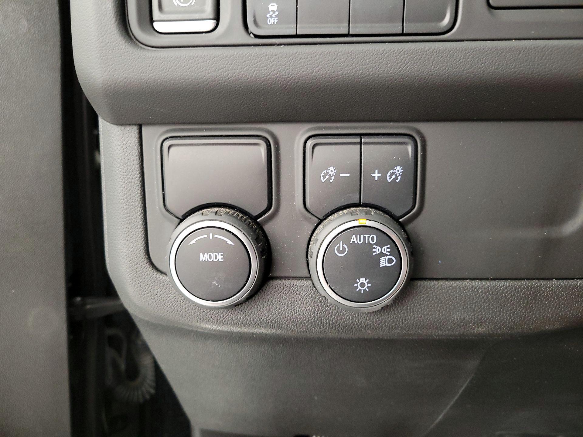 Thumbnail: 2023 Chevrolet Tahoe - 13