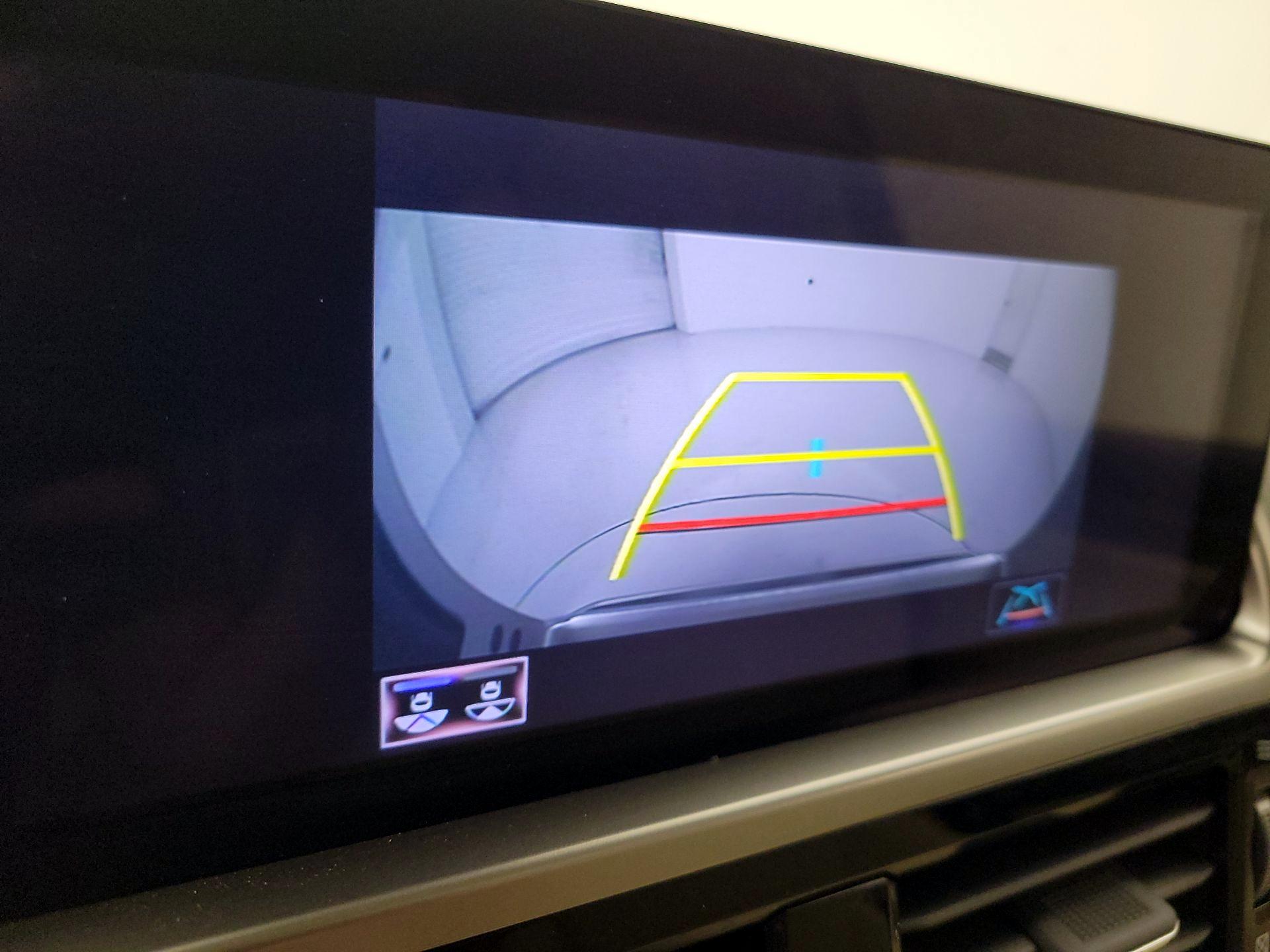 Thumbnail: 2022 Lexus GX - 15