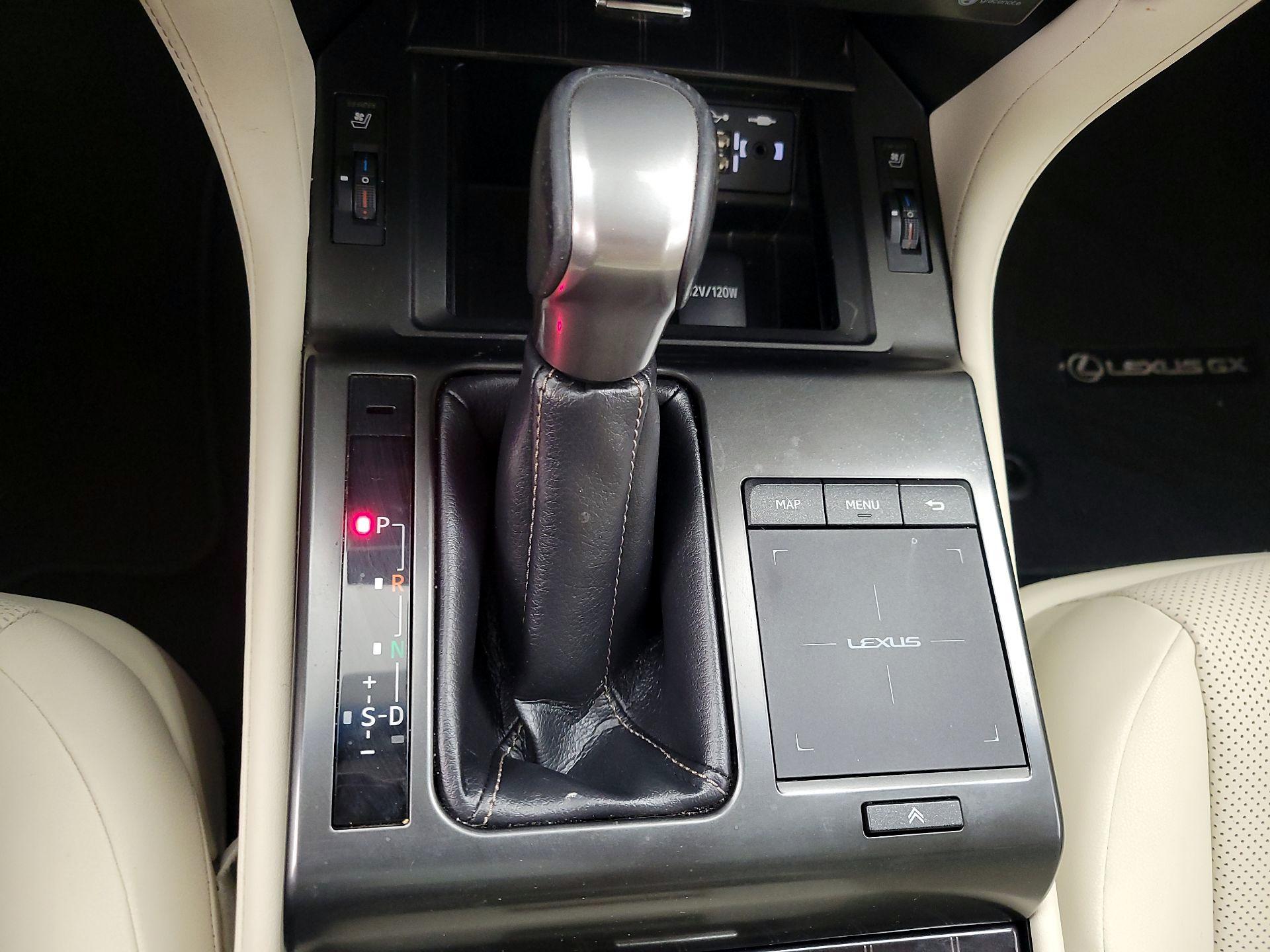 Thumbnail: 2022 Lexus GX - 18