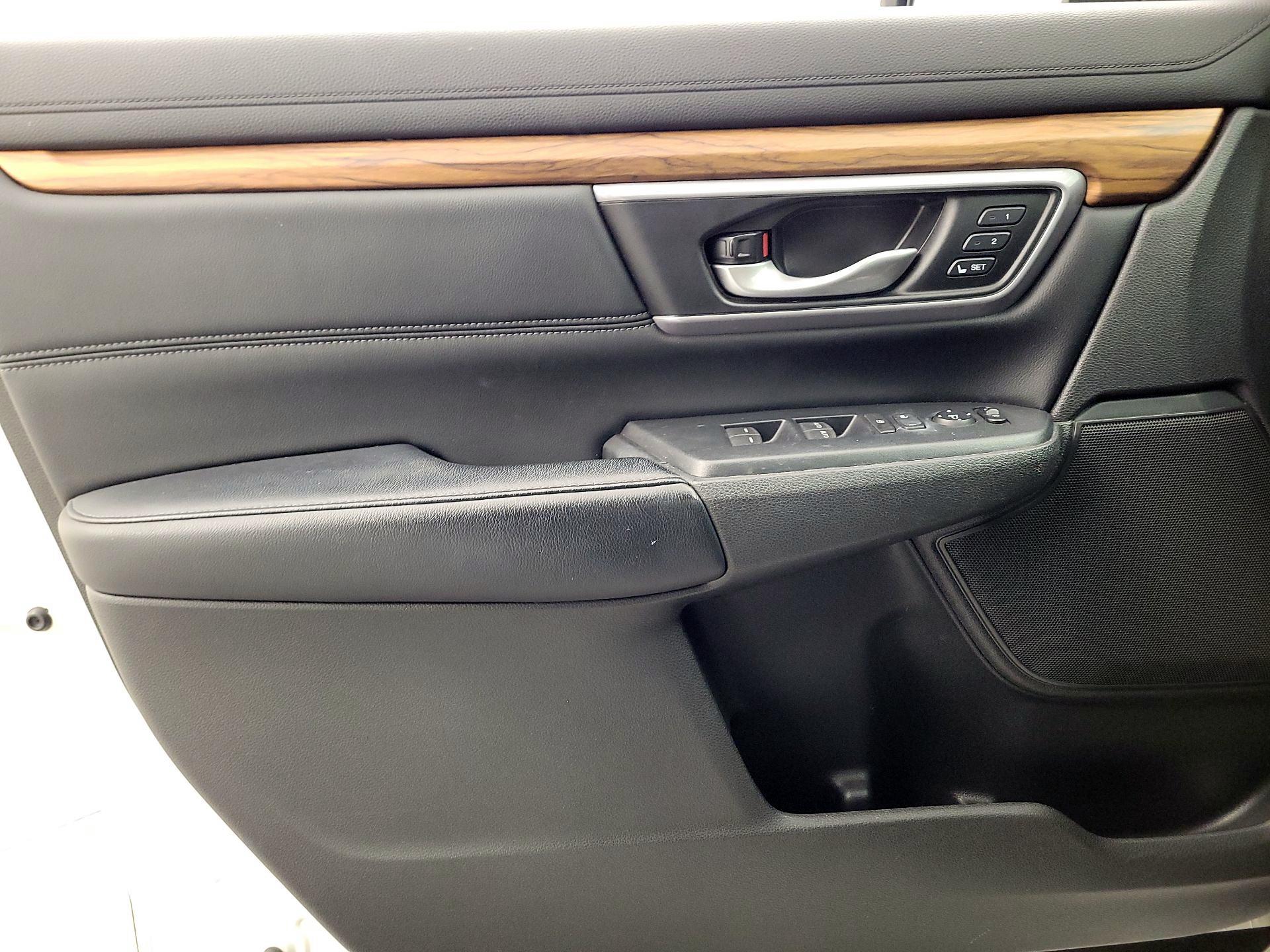 Thumbnail: 2017 Honda CR-V - 12