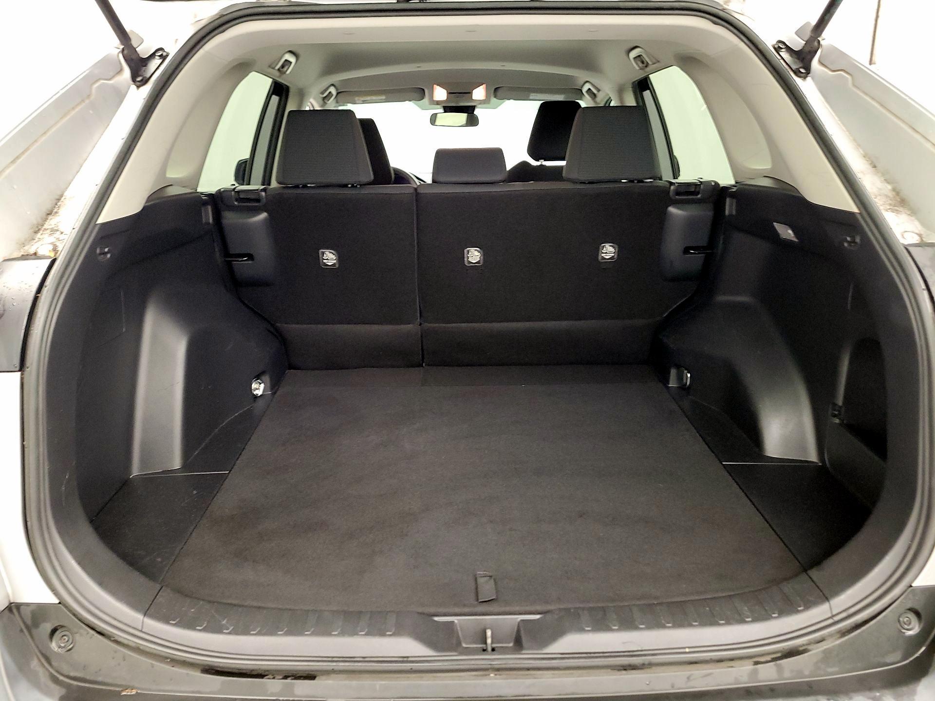 Thumbnail: 2019 Toyota RAV4 - 20