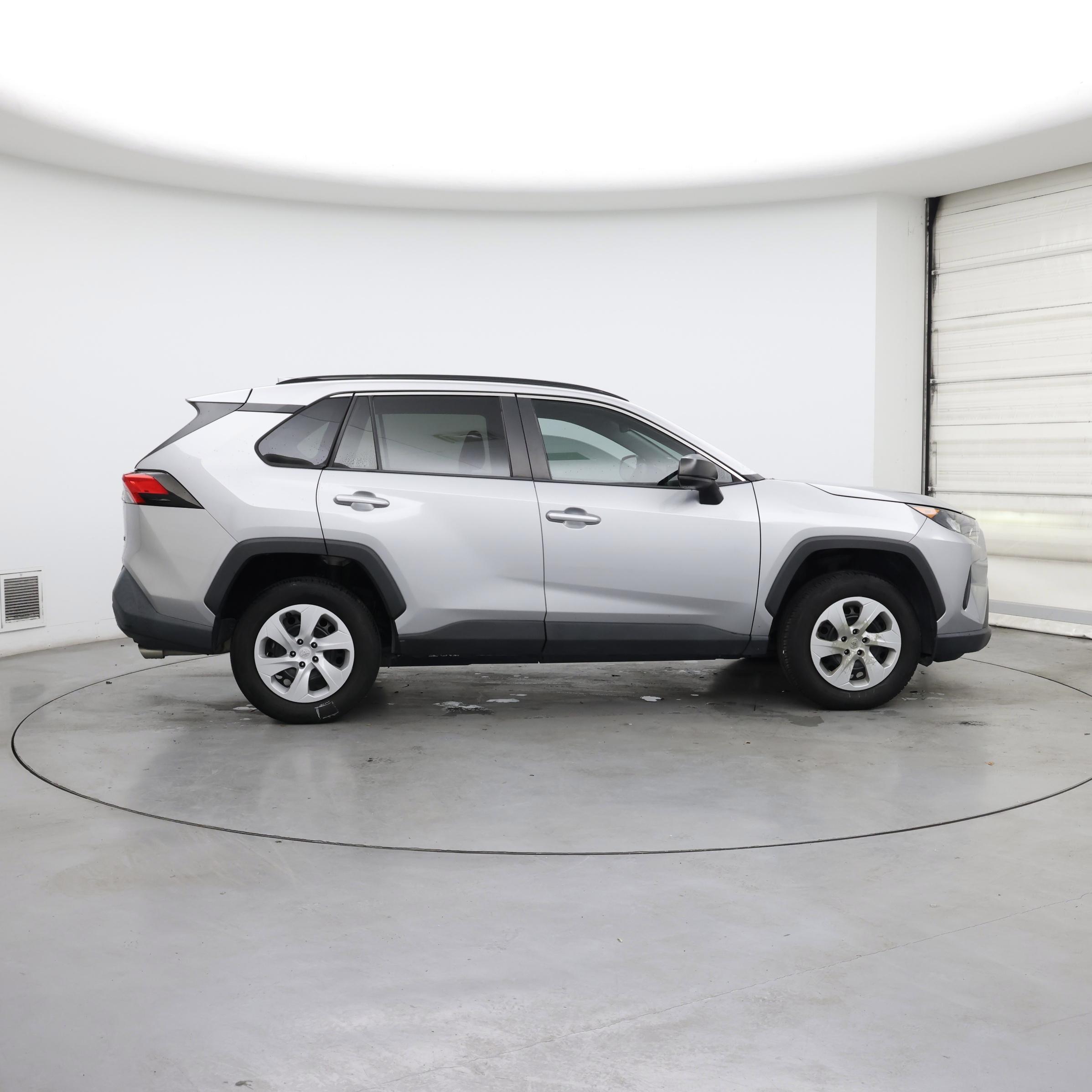 Thumbnail: 2019 Toyota RAV4 - 7