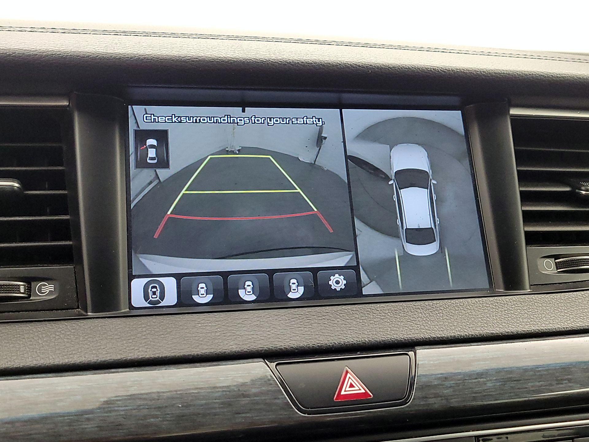 Thumbnail: 2017 Kia Cadenza - 14