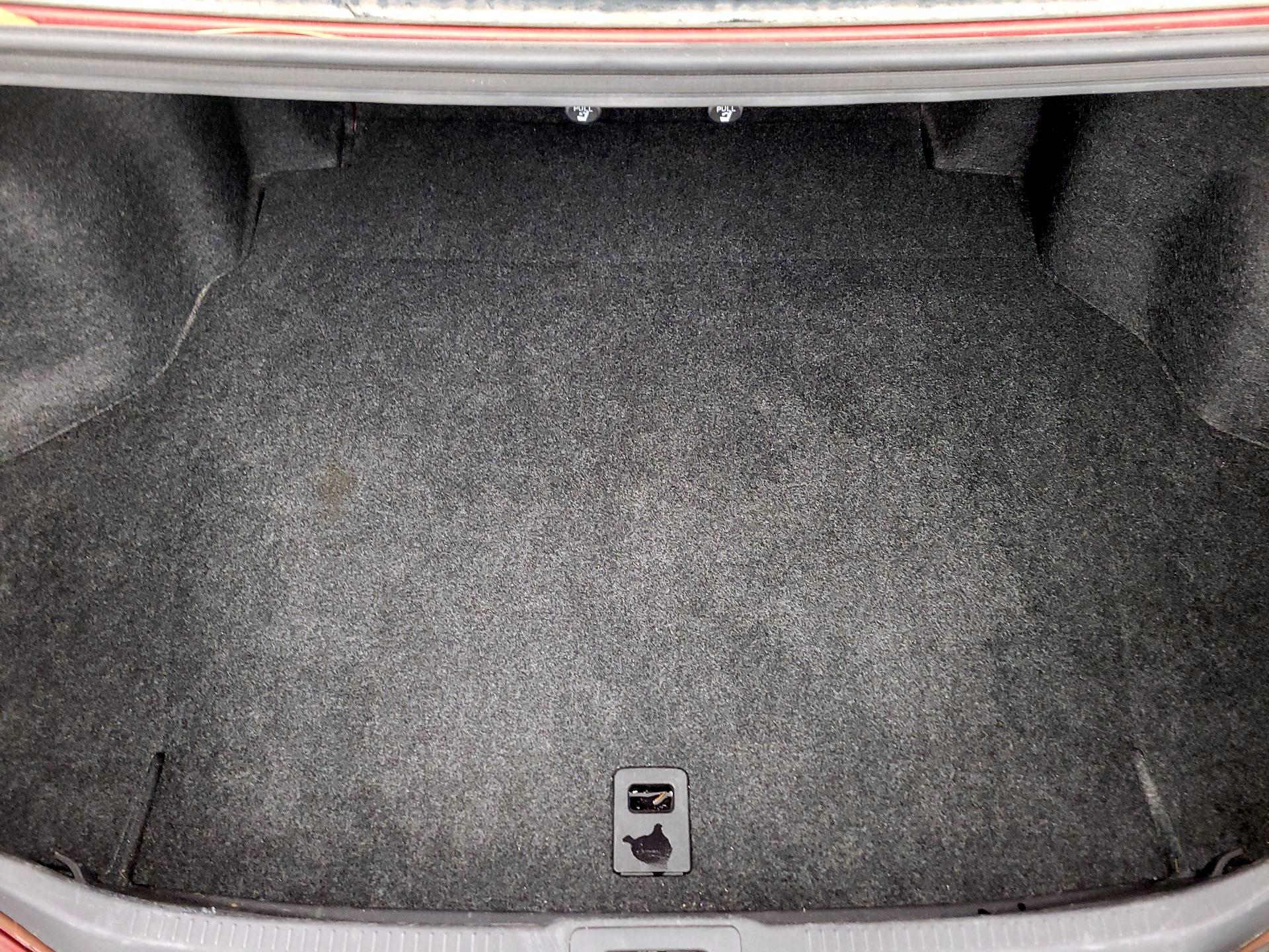 Thumbnail: 2014 Toyota Camry - 20