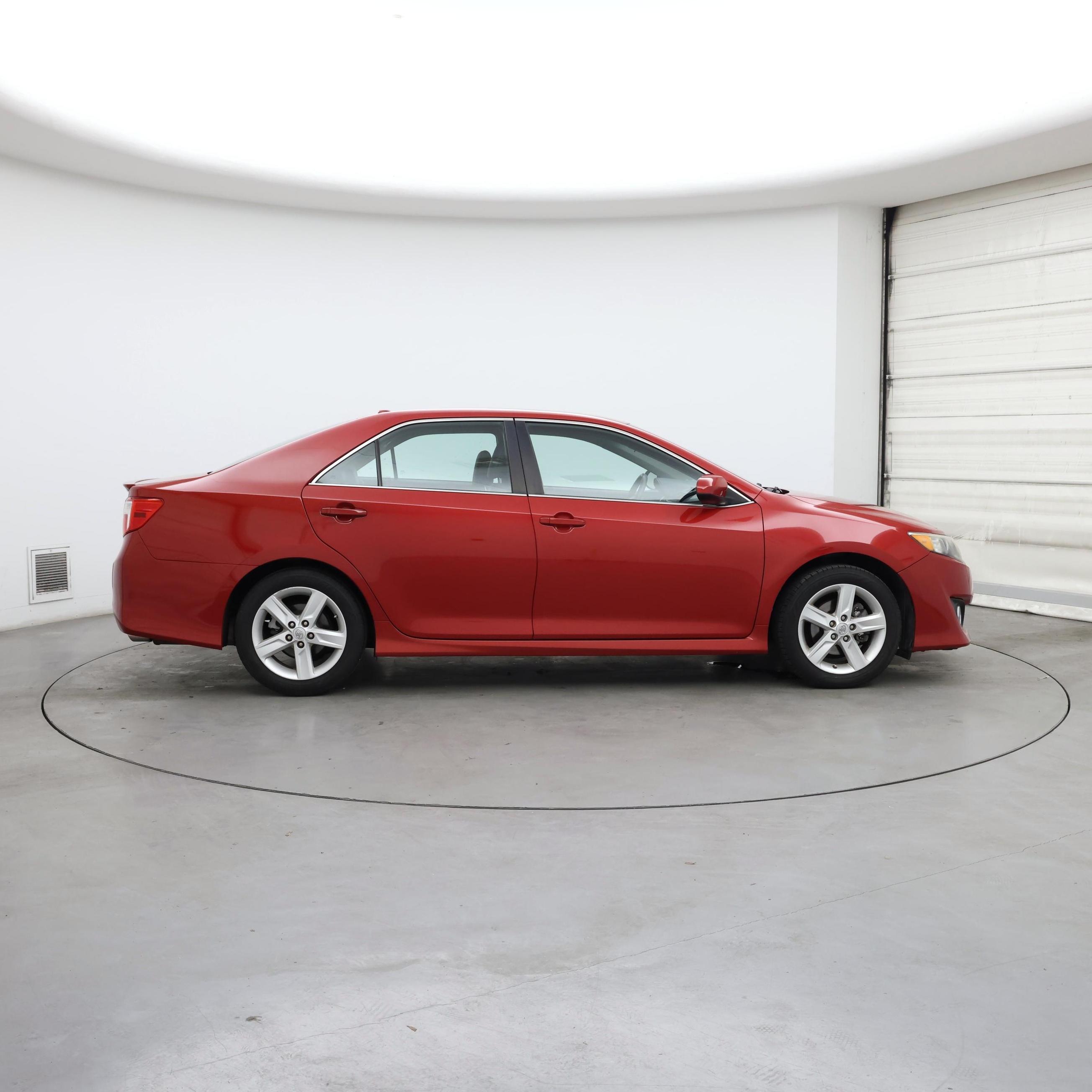 Thumbnail: 2014 Toyota Camry - 7