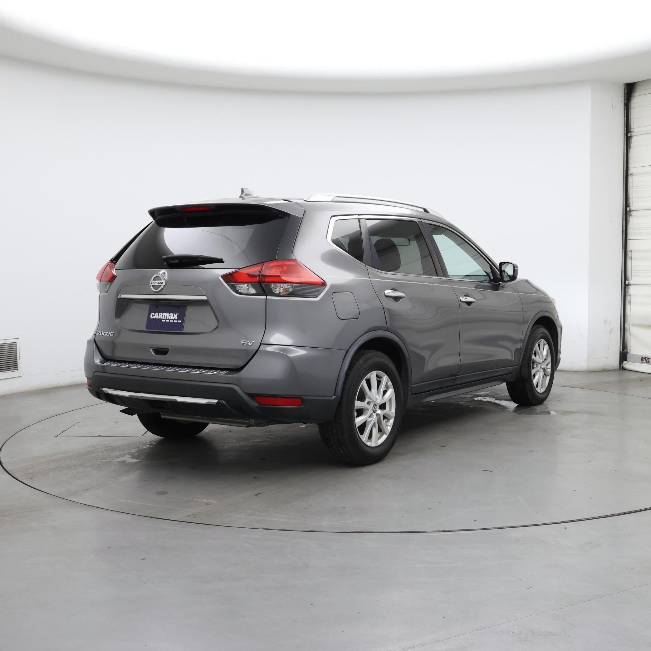 Thumbnail: 2017 Nissan Rogue - 8