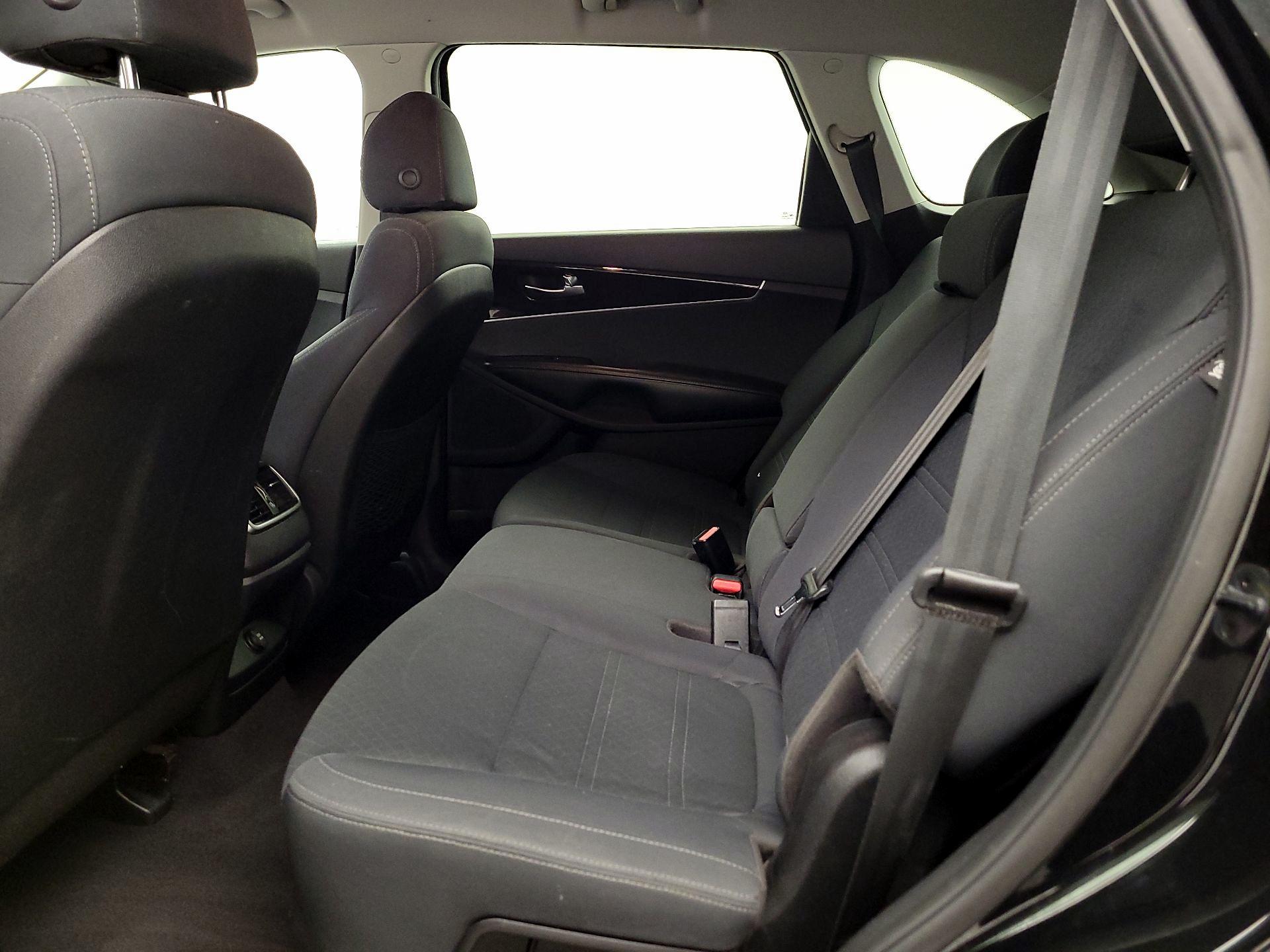 Thumbnail: 2018 Kia Sorento - 19