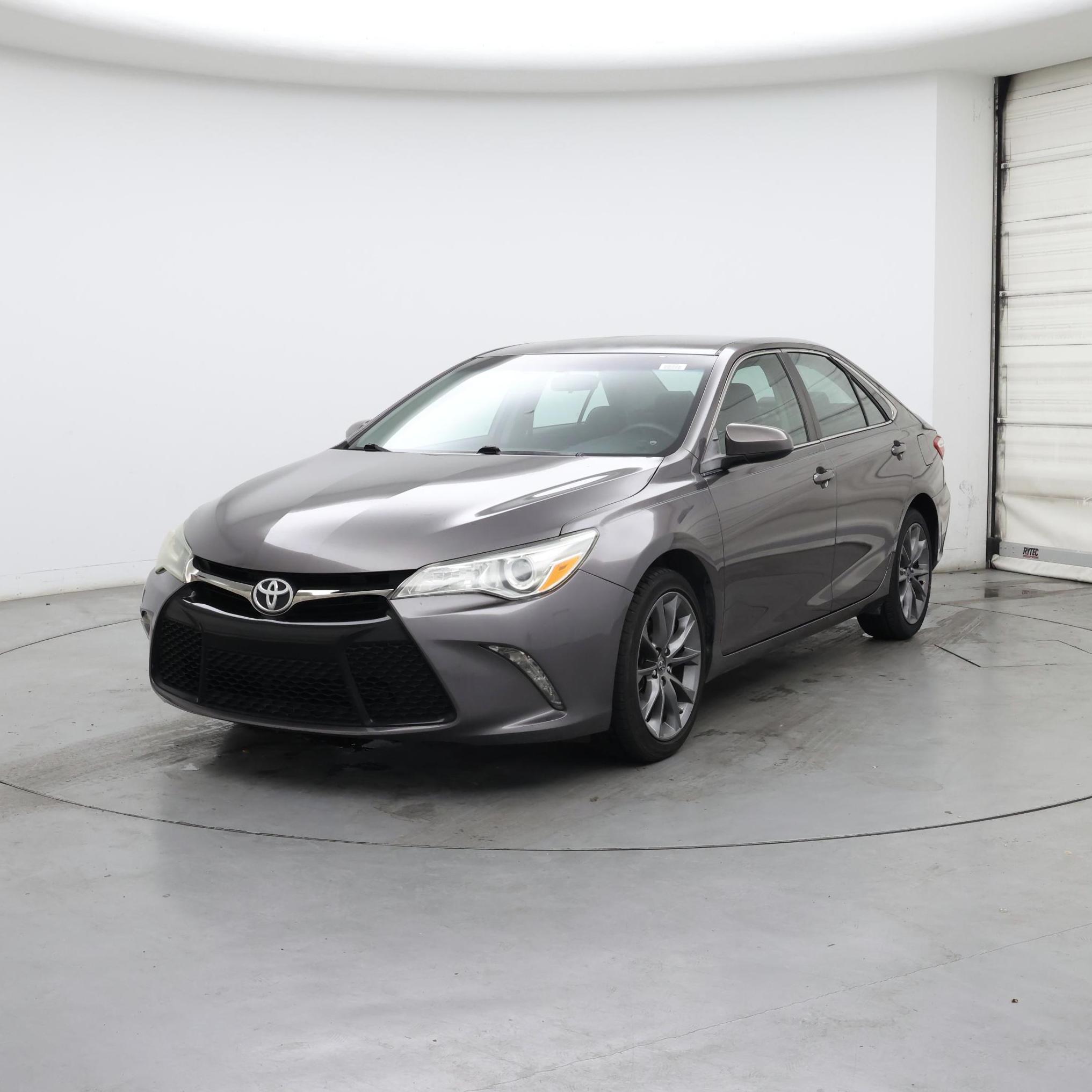 Thumbnail: 2015 Toyota Camry - 4