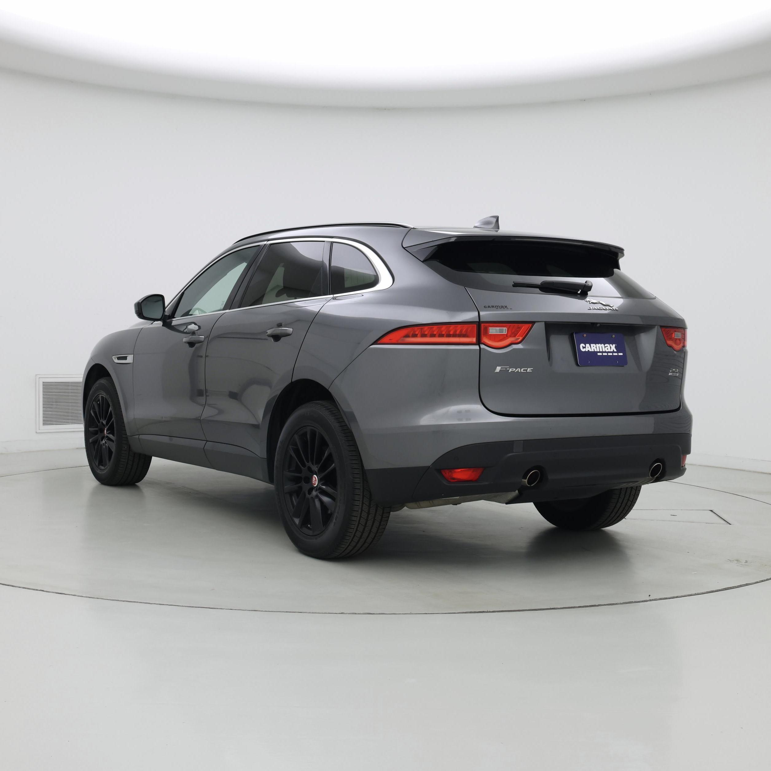 Thumbnail: 2019 Jaguar F-Pace - 2