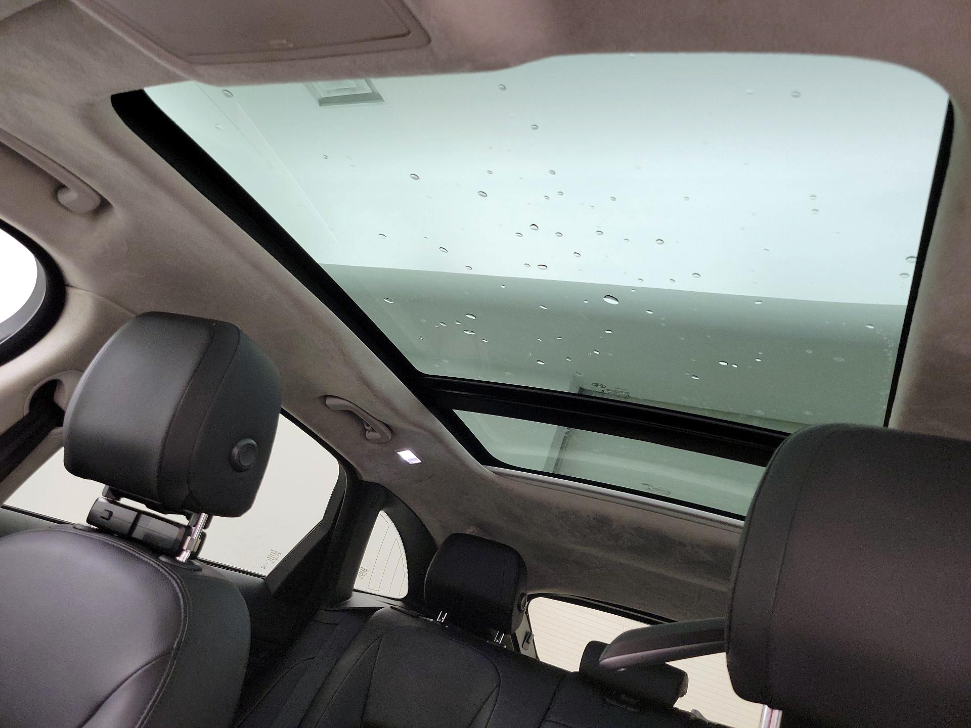 Thumbnail: 2019 Jaguar F-Pace - 19